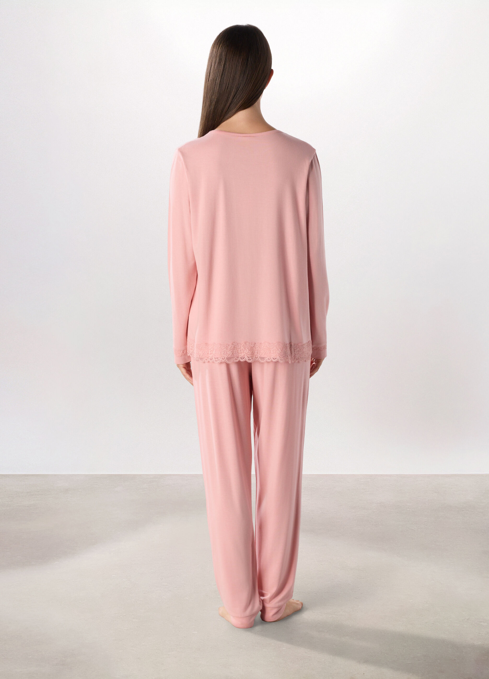Set pigiama lungo con pizzo donna_1