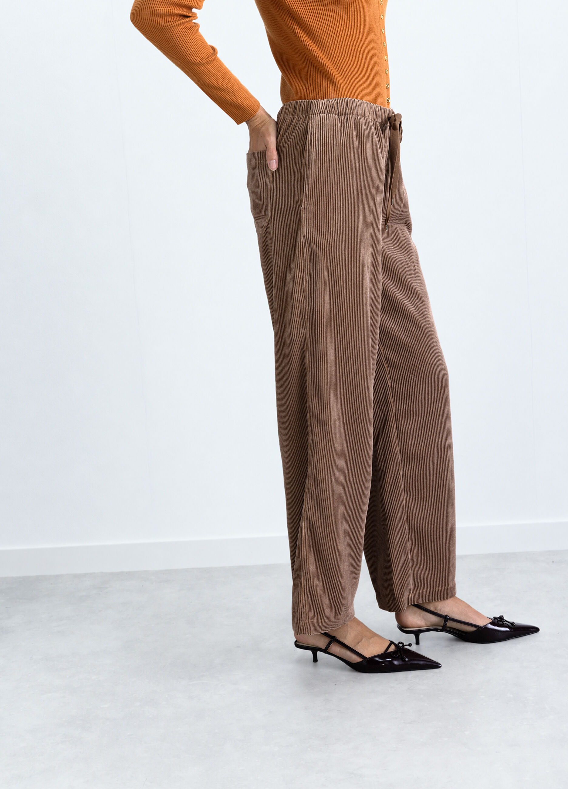 Jogger Fit Regular in costina di velluto donna_2