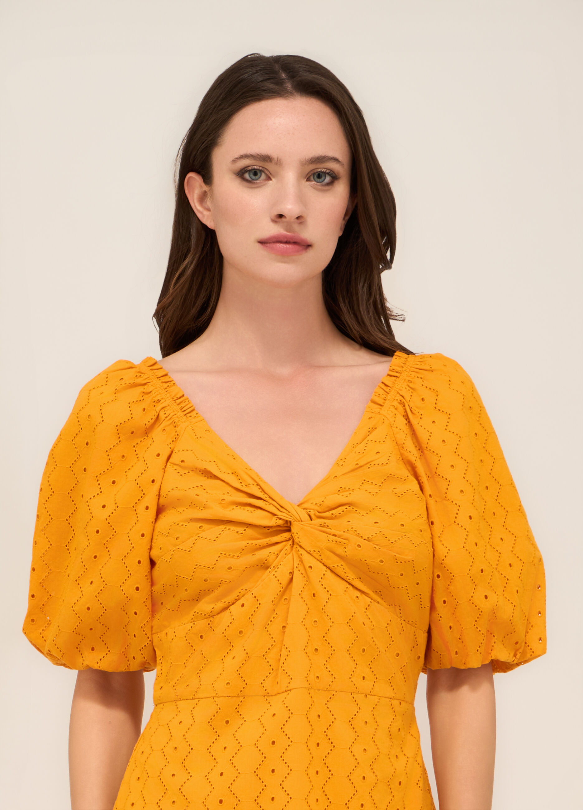 Abito corto in puro cotone sangallo donna_2