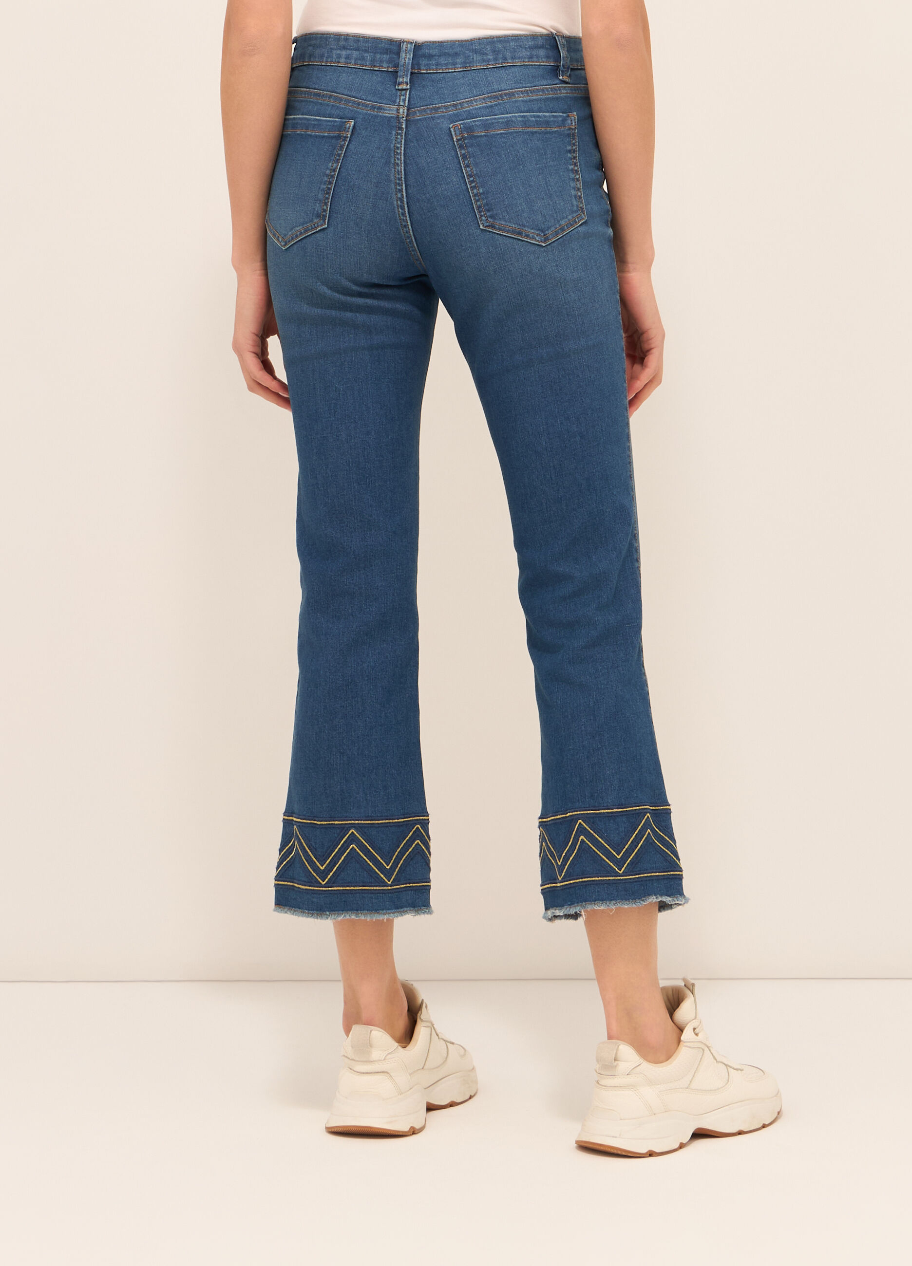 Pantaloni in denim misto cotone donna_1
