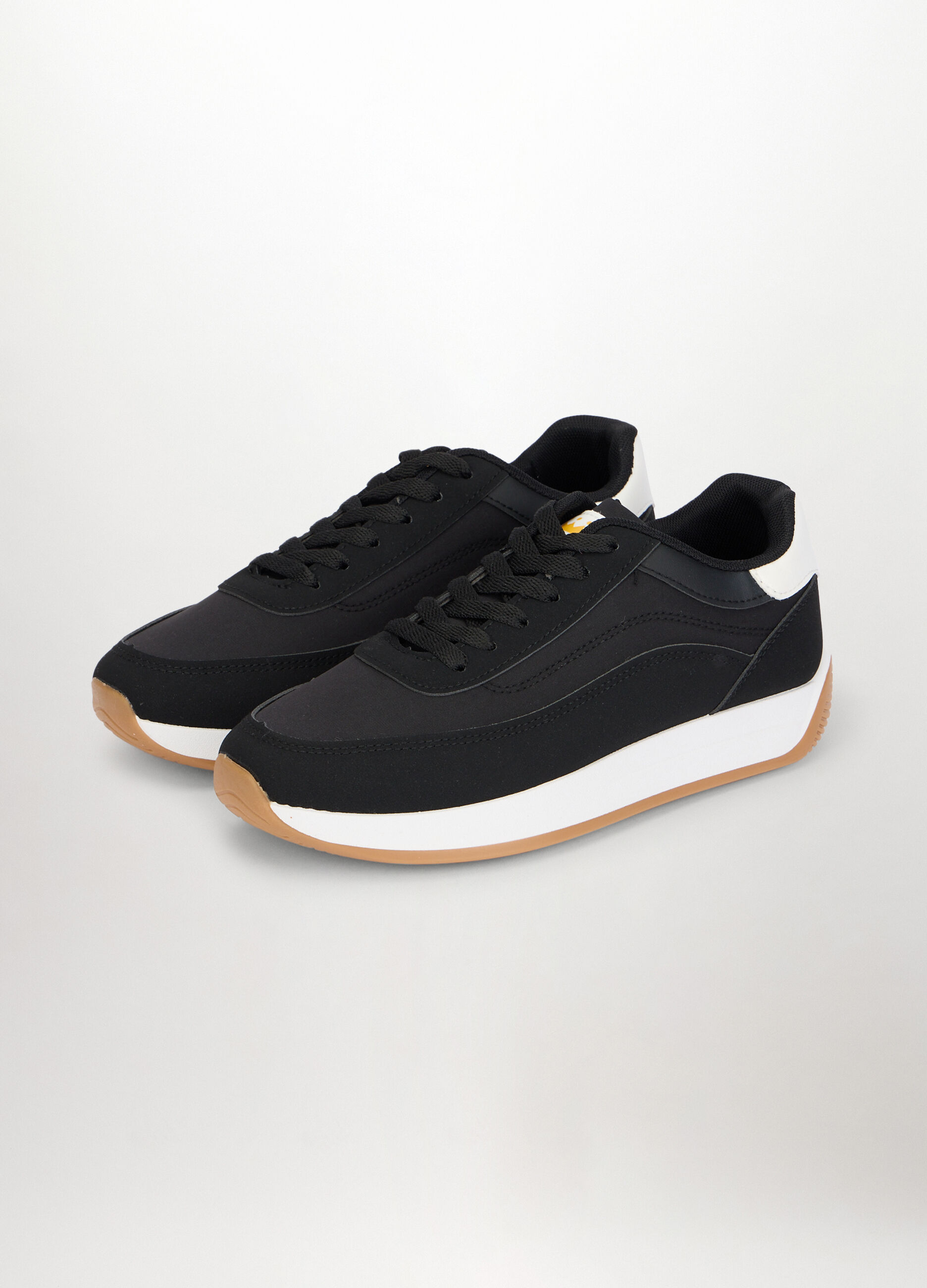 Sneakers con inserti in eco pelle donna_1