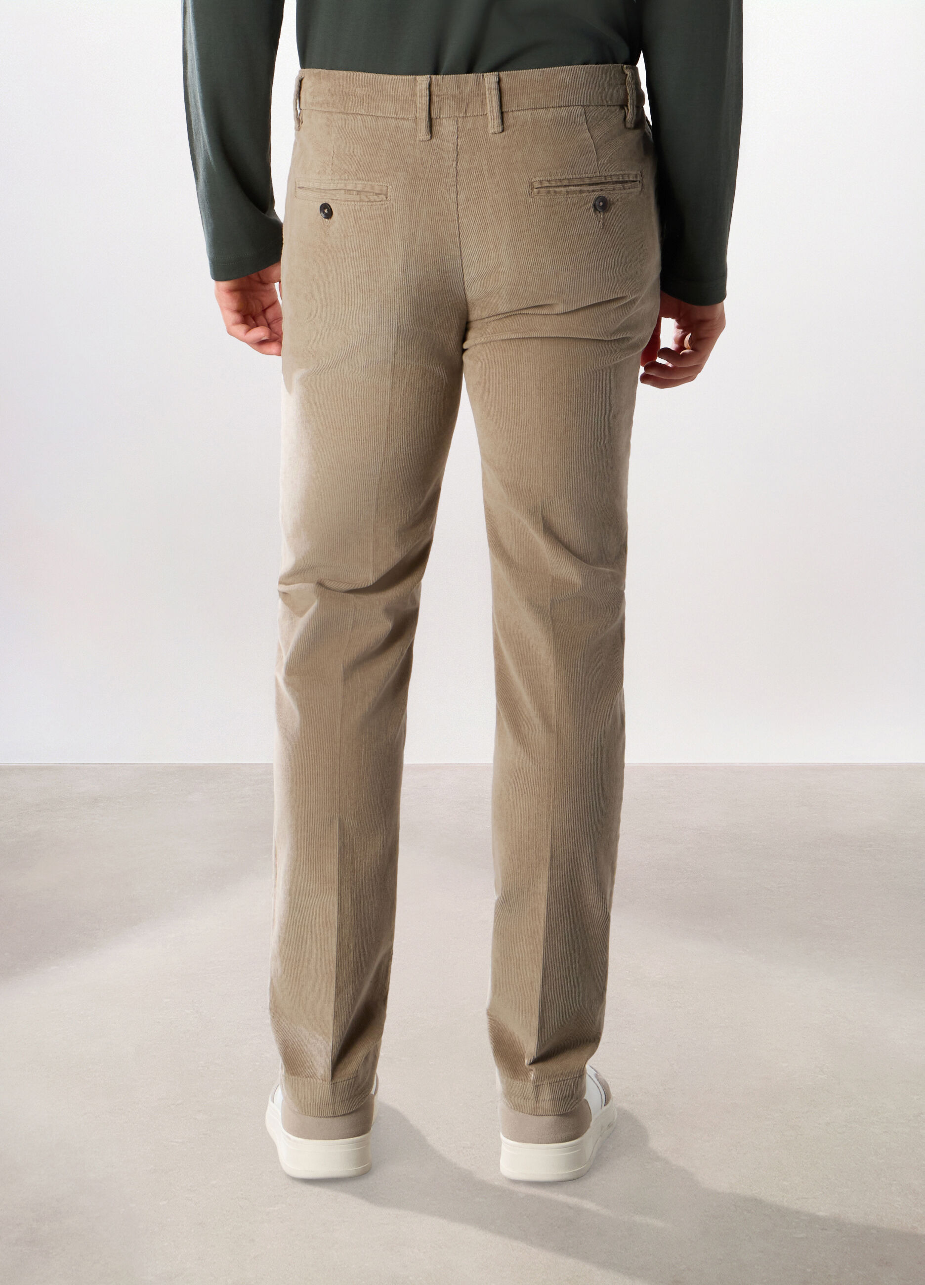 Pantalone chino in velluto di cotone stretch uomo_1