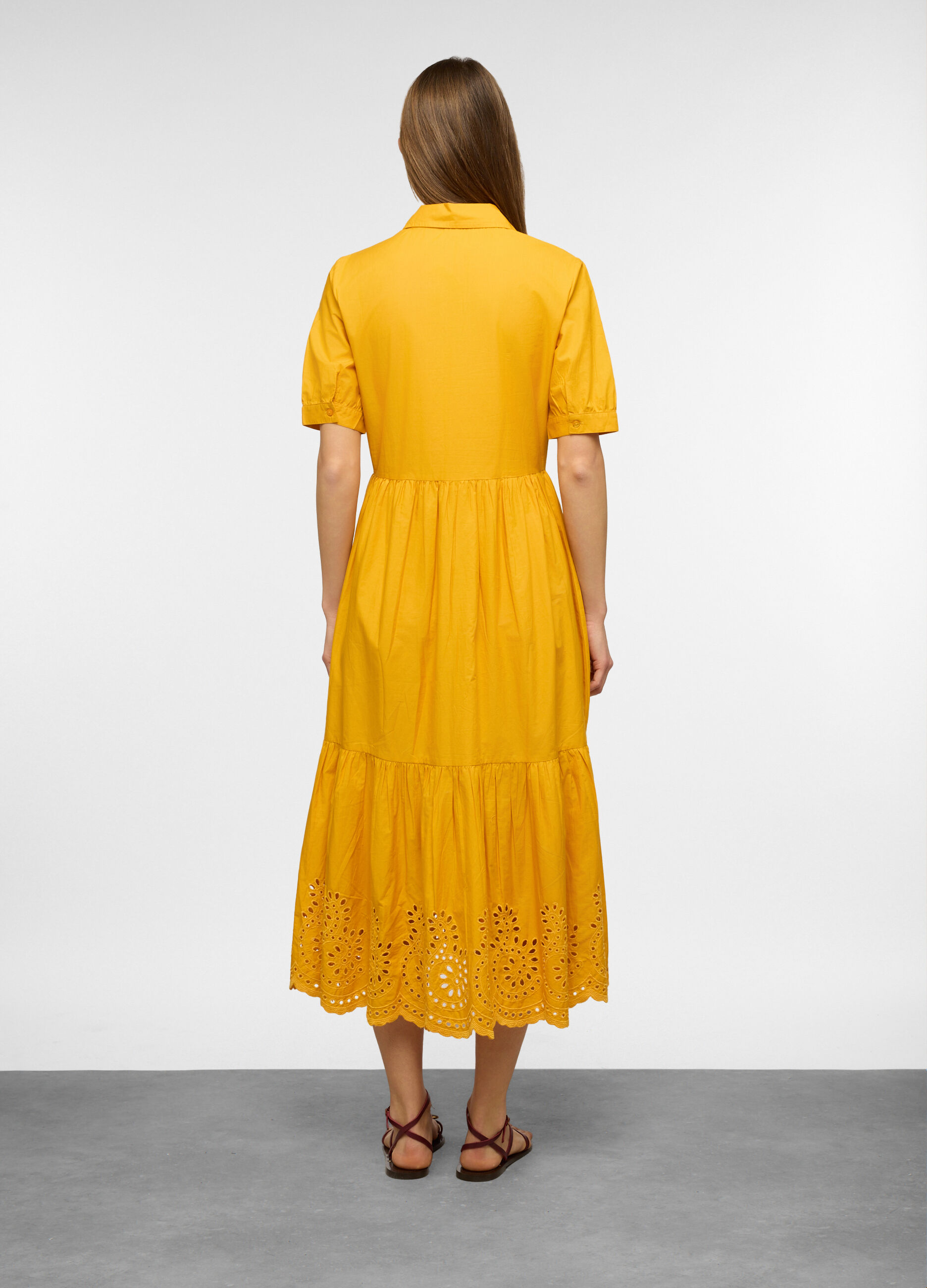 Vestito chemisier con colletto classico e ricamo in puro cotone donna_1