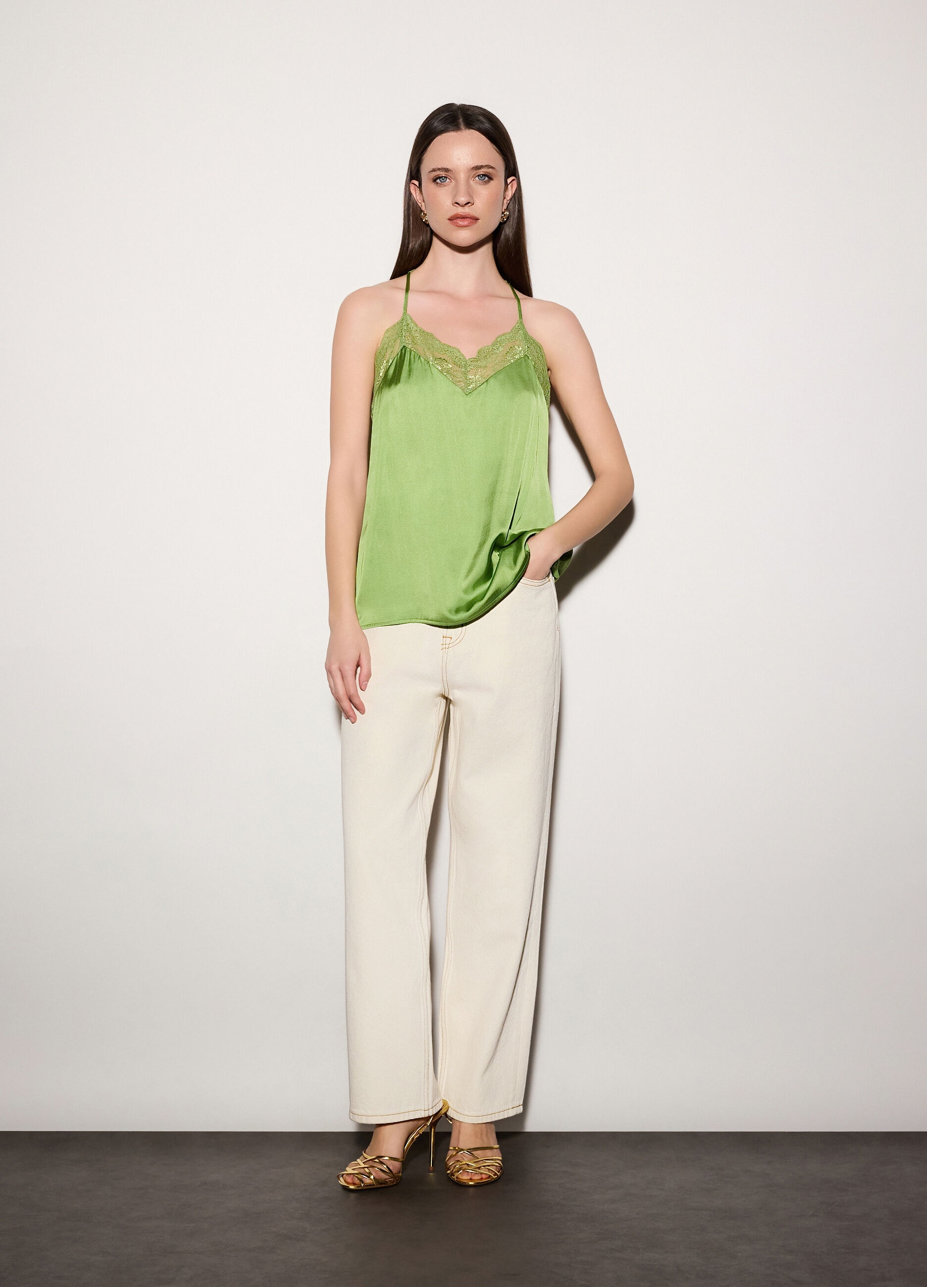 Top con scollo a V in raso e pizzo donna