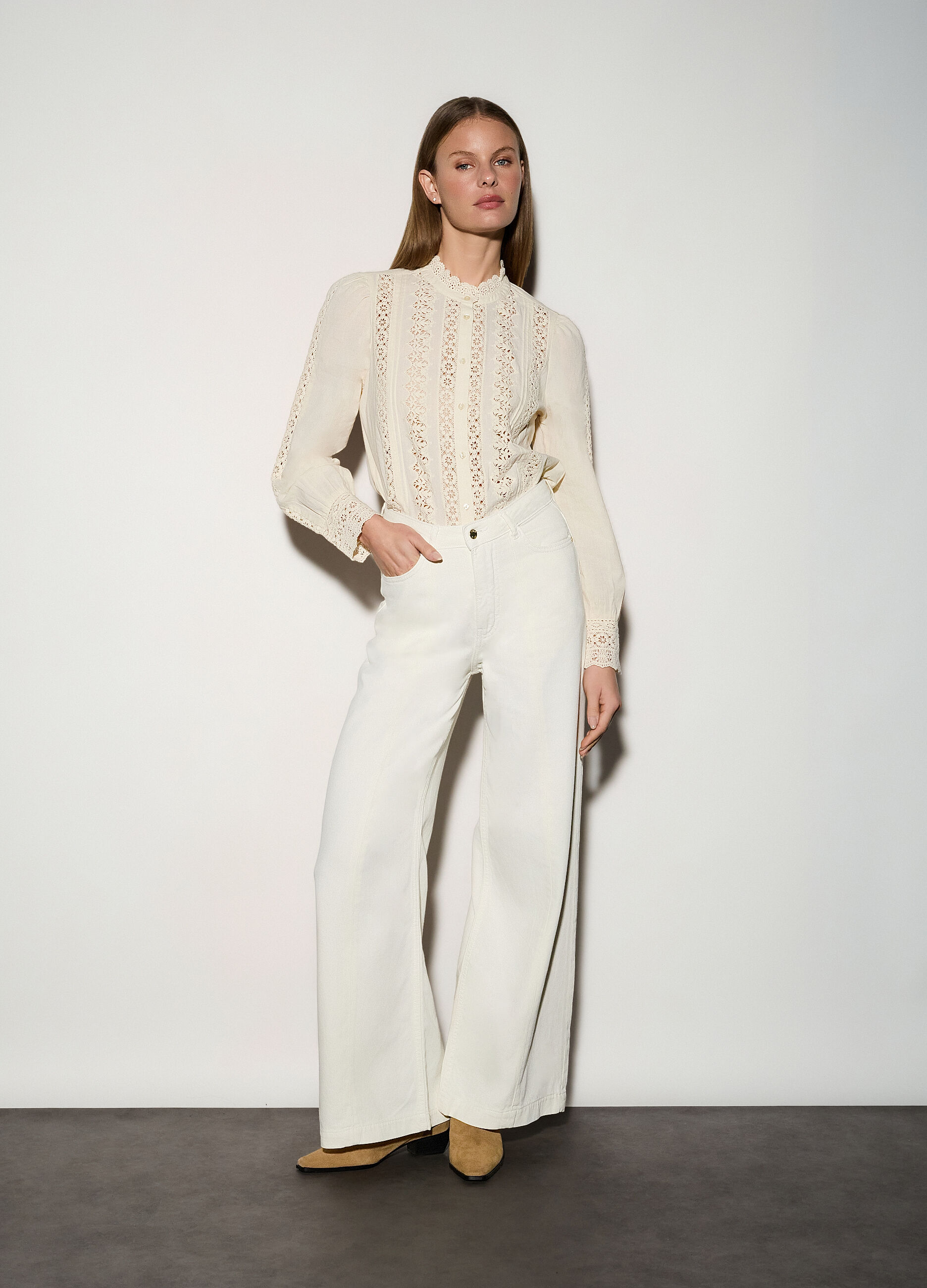 Camicia regular fit con scollo rotondo in pizzo donna_0