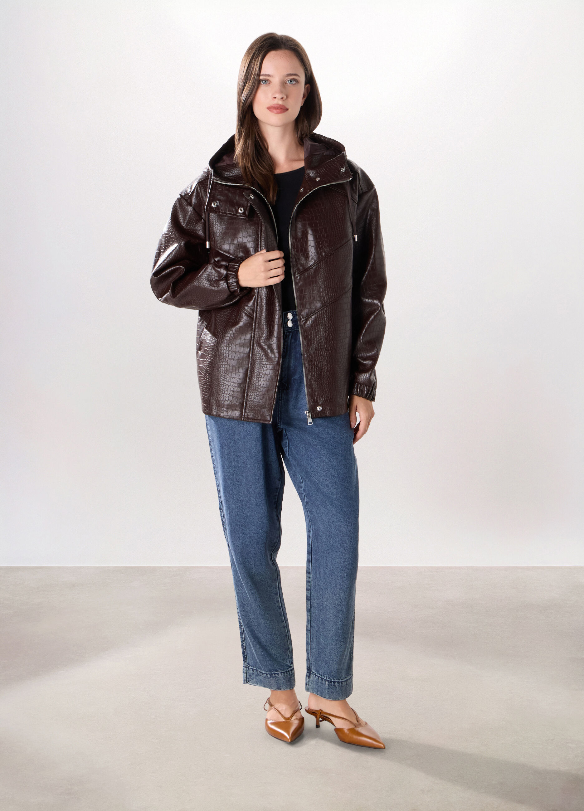 Cappotto in eco pelle donna_0