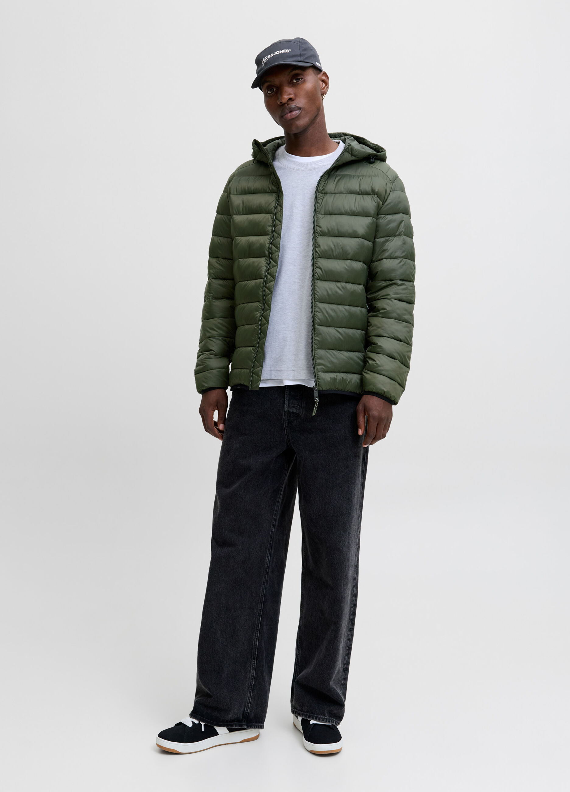 Giubbino con cappuccio uomo_2