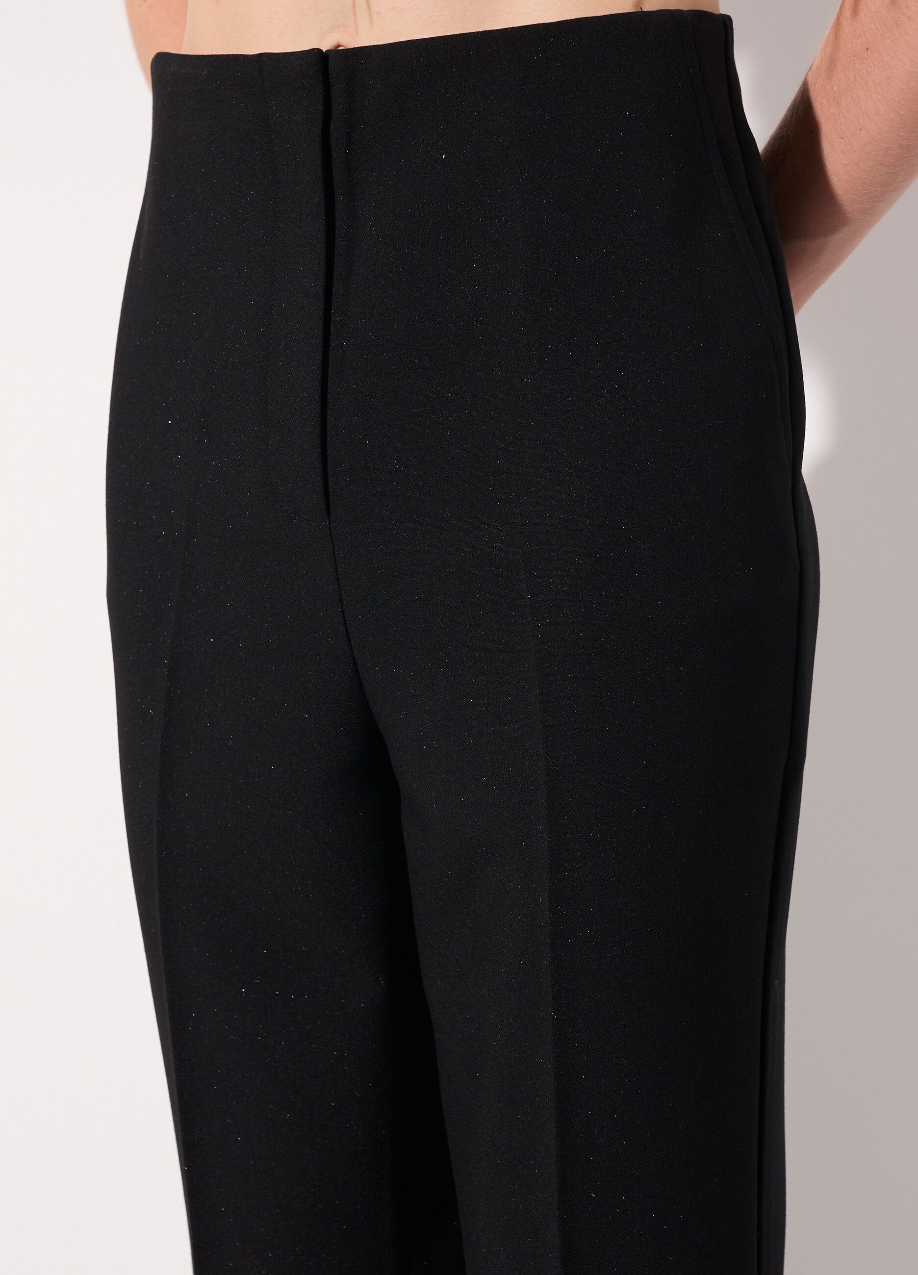 Pantalone a flare fit in filo lurex donna_3