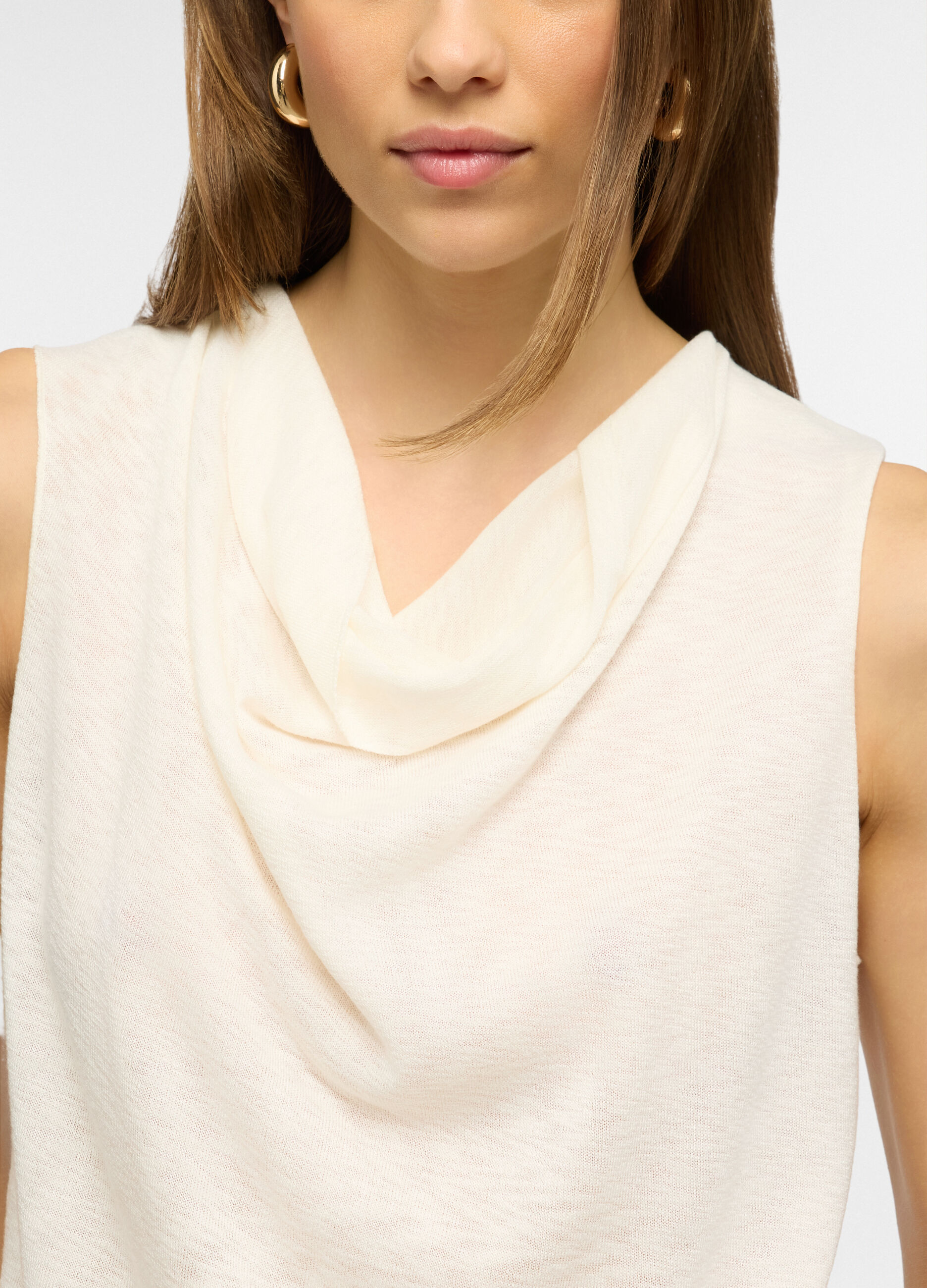 Canotta fitted con collo arricciato donna_2