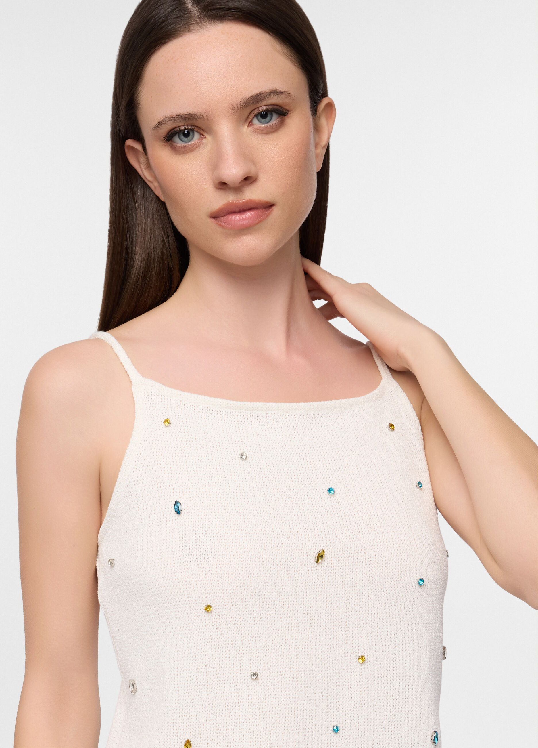 Top in maglia con strass donna_2