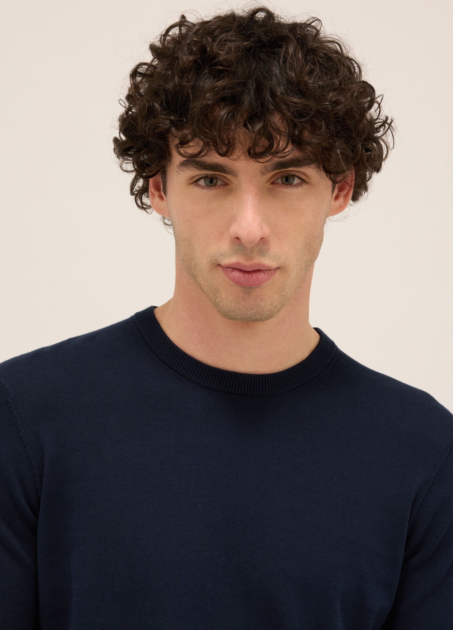 Maglione girocollo in maglia rasata di puro cotone uomo