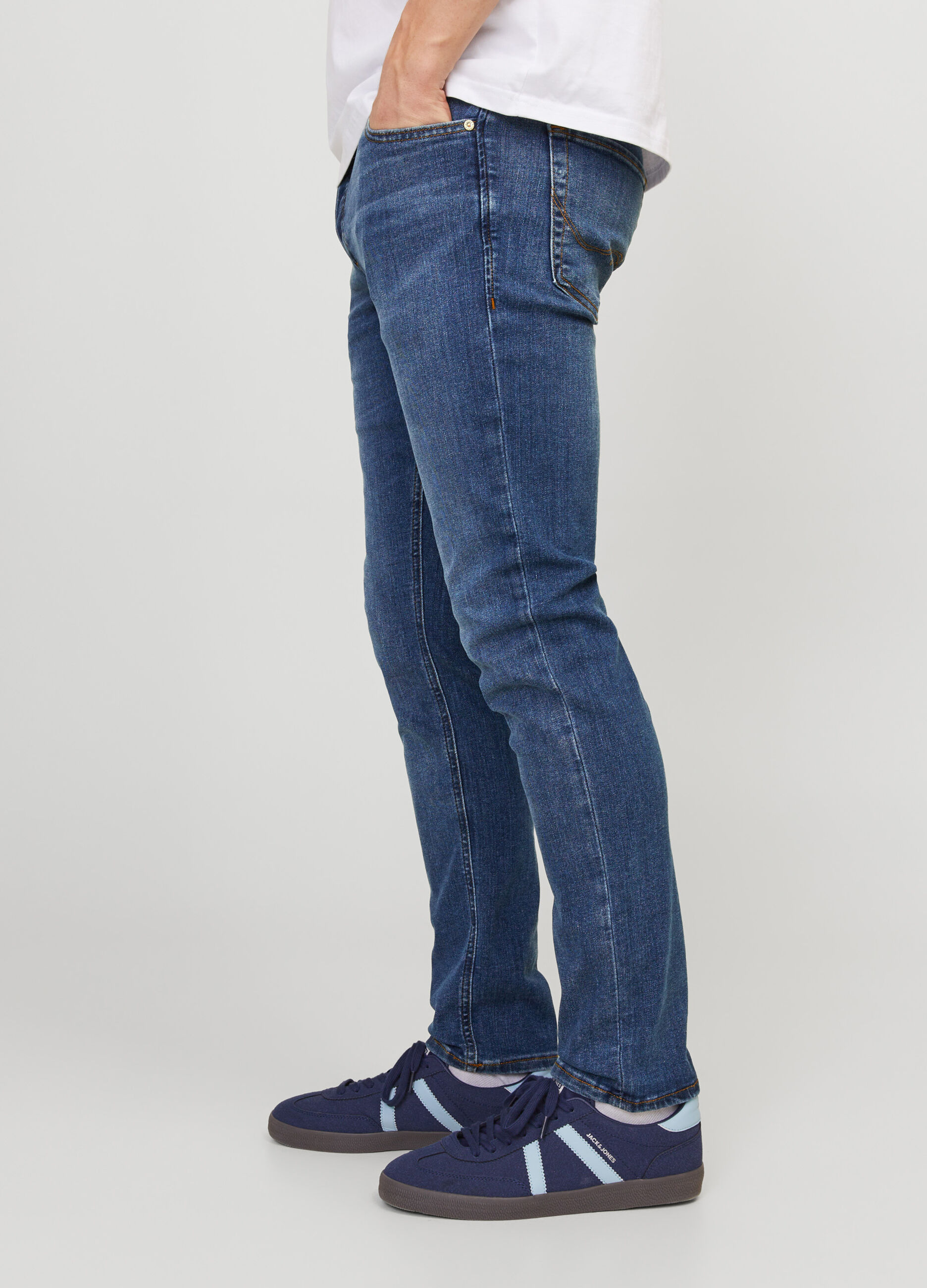 Jeans slim fit in denim di cotone uomo_4