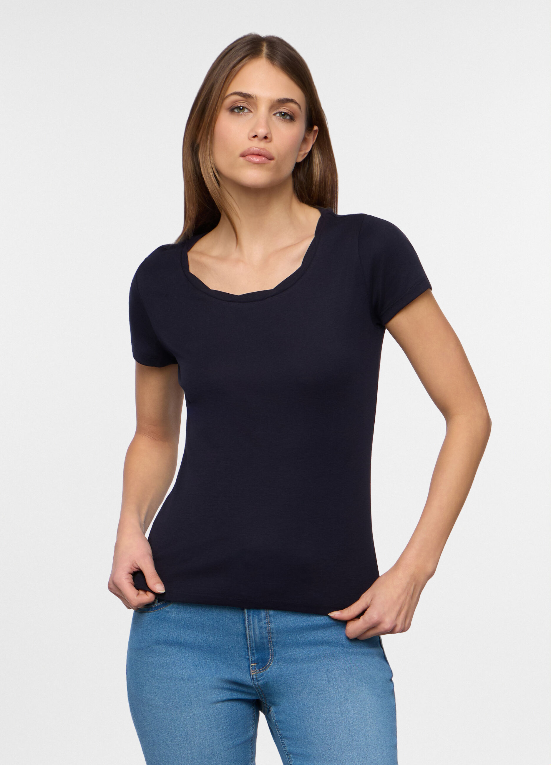 T-shirt con scollo rotondo donna_0