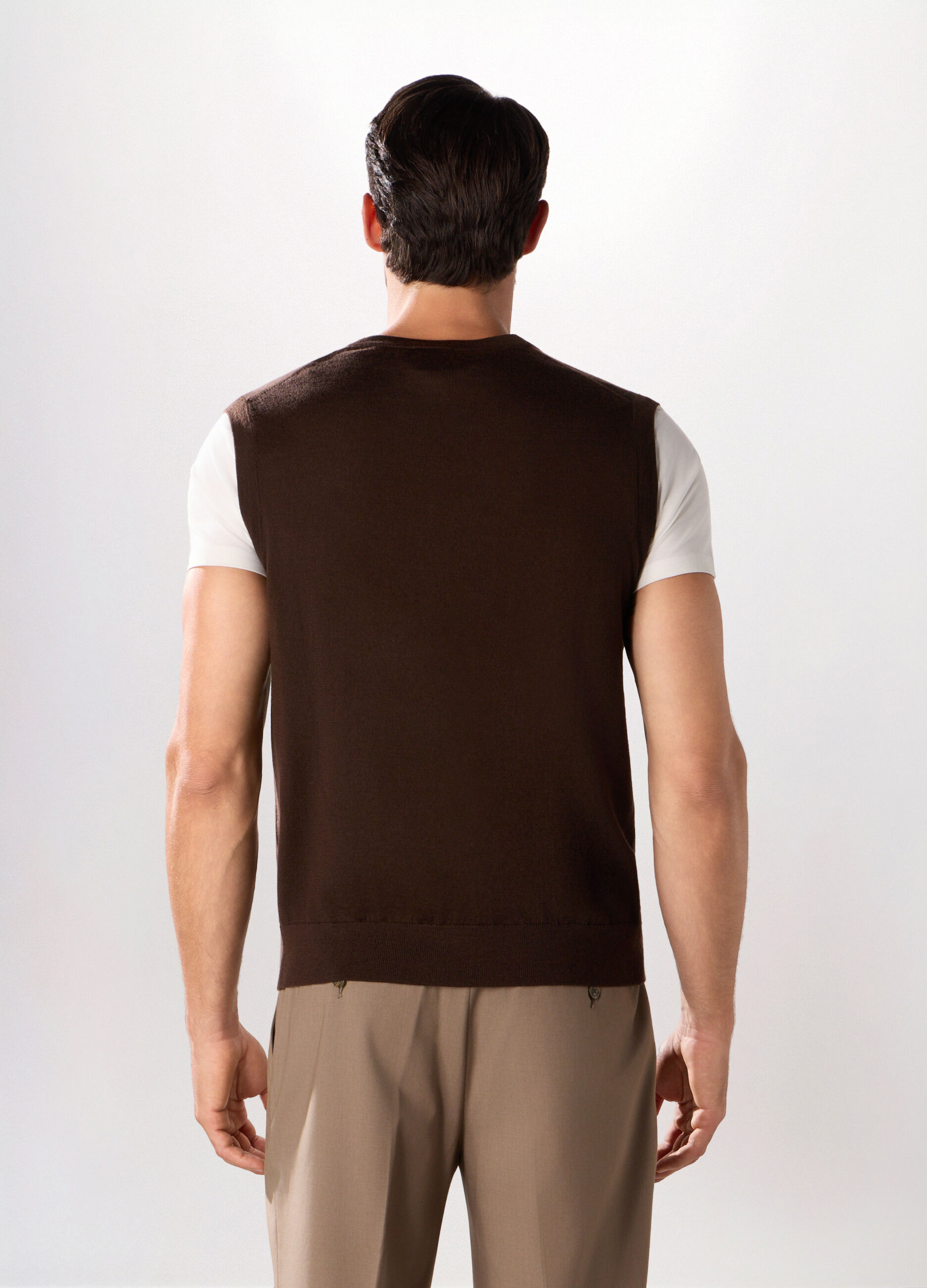 Gilet collo a V in lana merino uomo_1