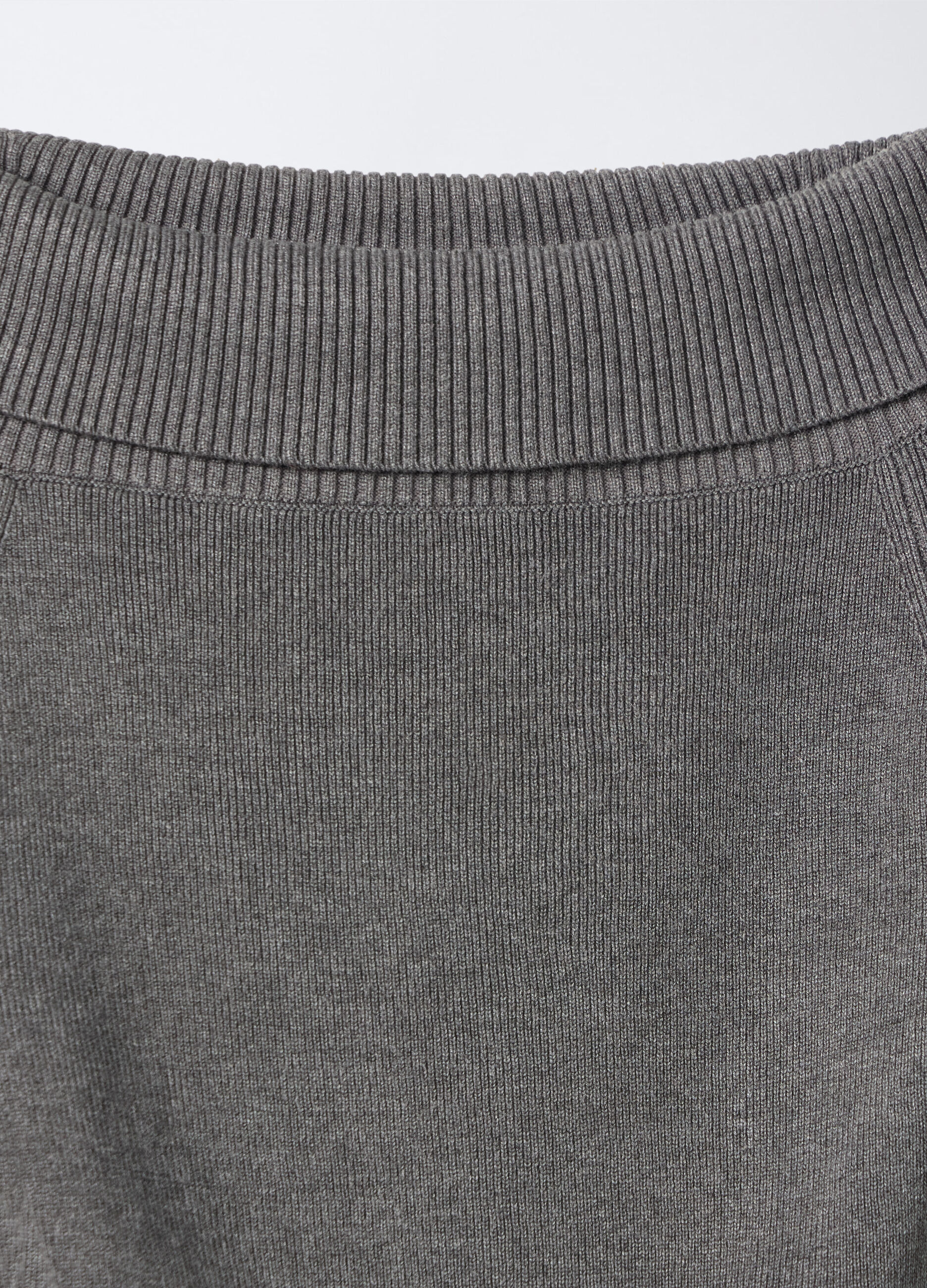 Maglione in misto viscosa fit over ragazza_2