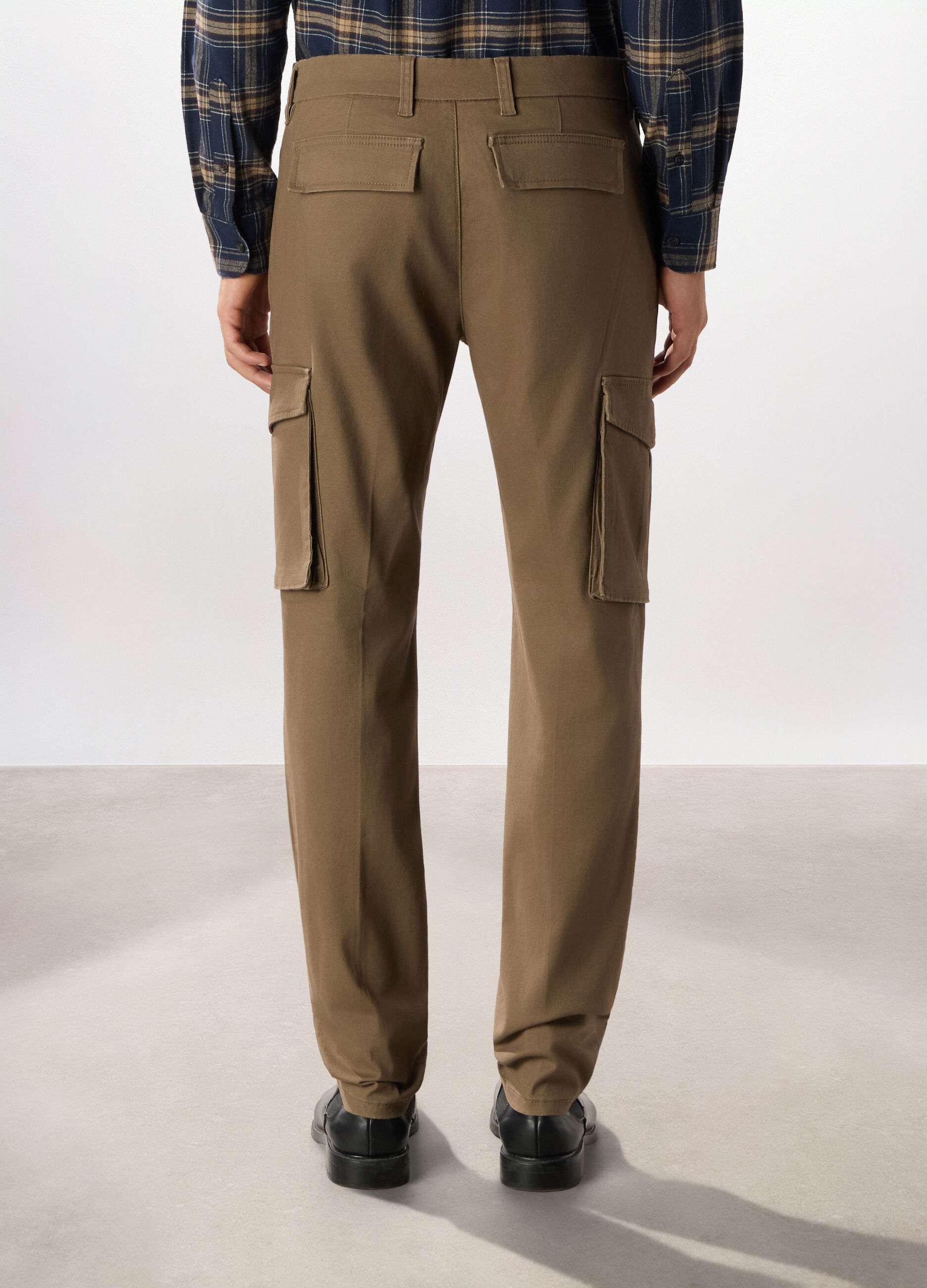 Pantalone cargo slim fit in cotone stretch_1