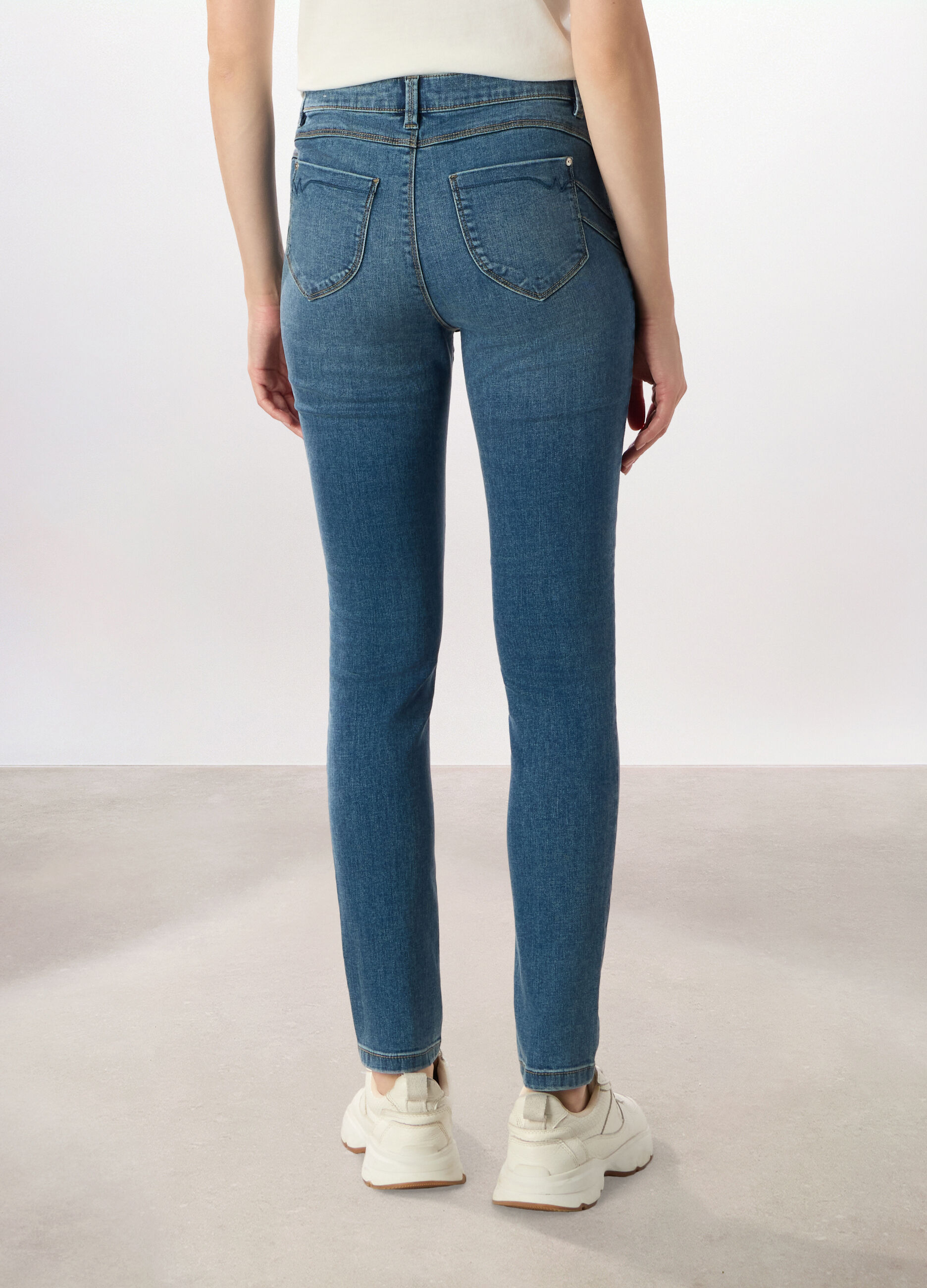 Pantaloni in cotone stretch donna_1