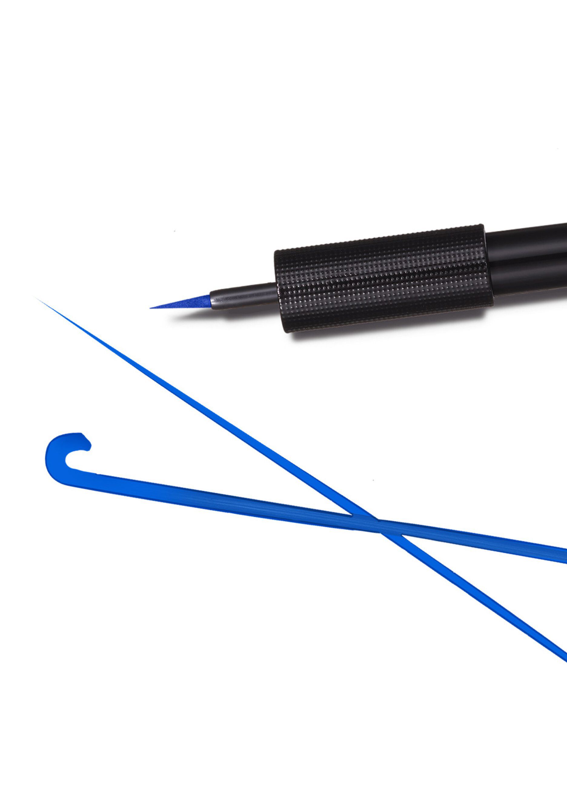 Infaillible Grip 24H Eyeliner Blue.