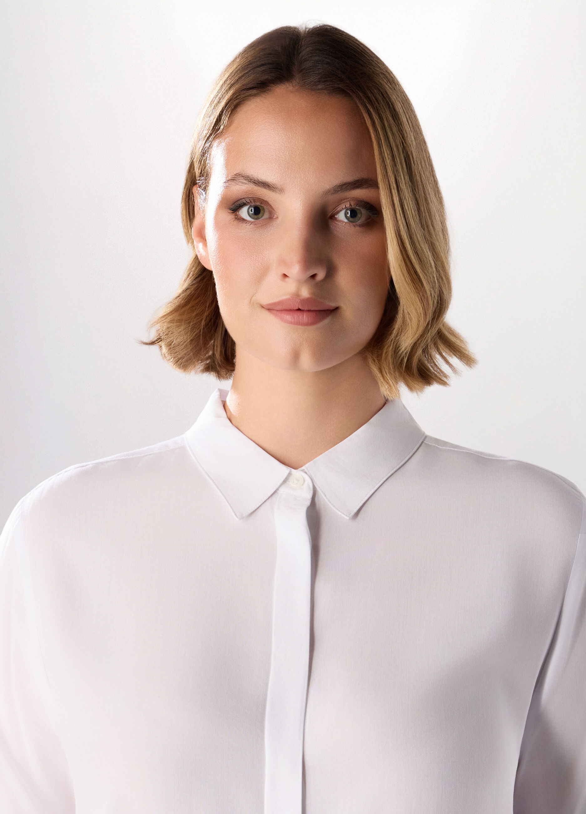 Camicia in viscosa tinta unita donna curvy_2