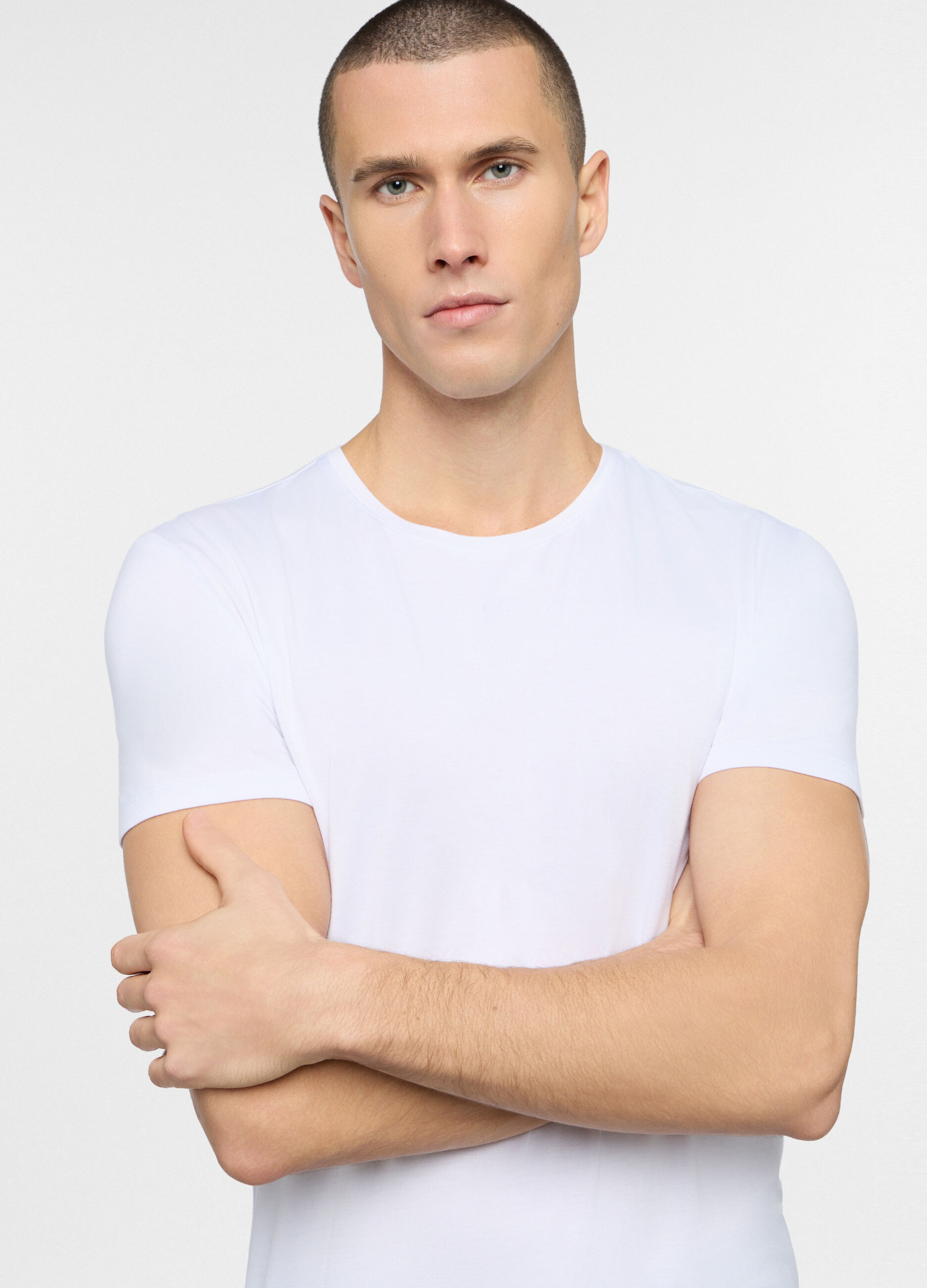 T-shirt girocollo in viscosa di bamb&ugrave; uomo