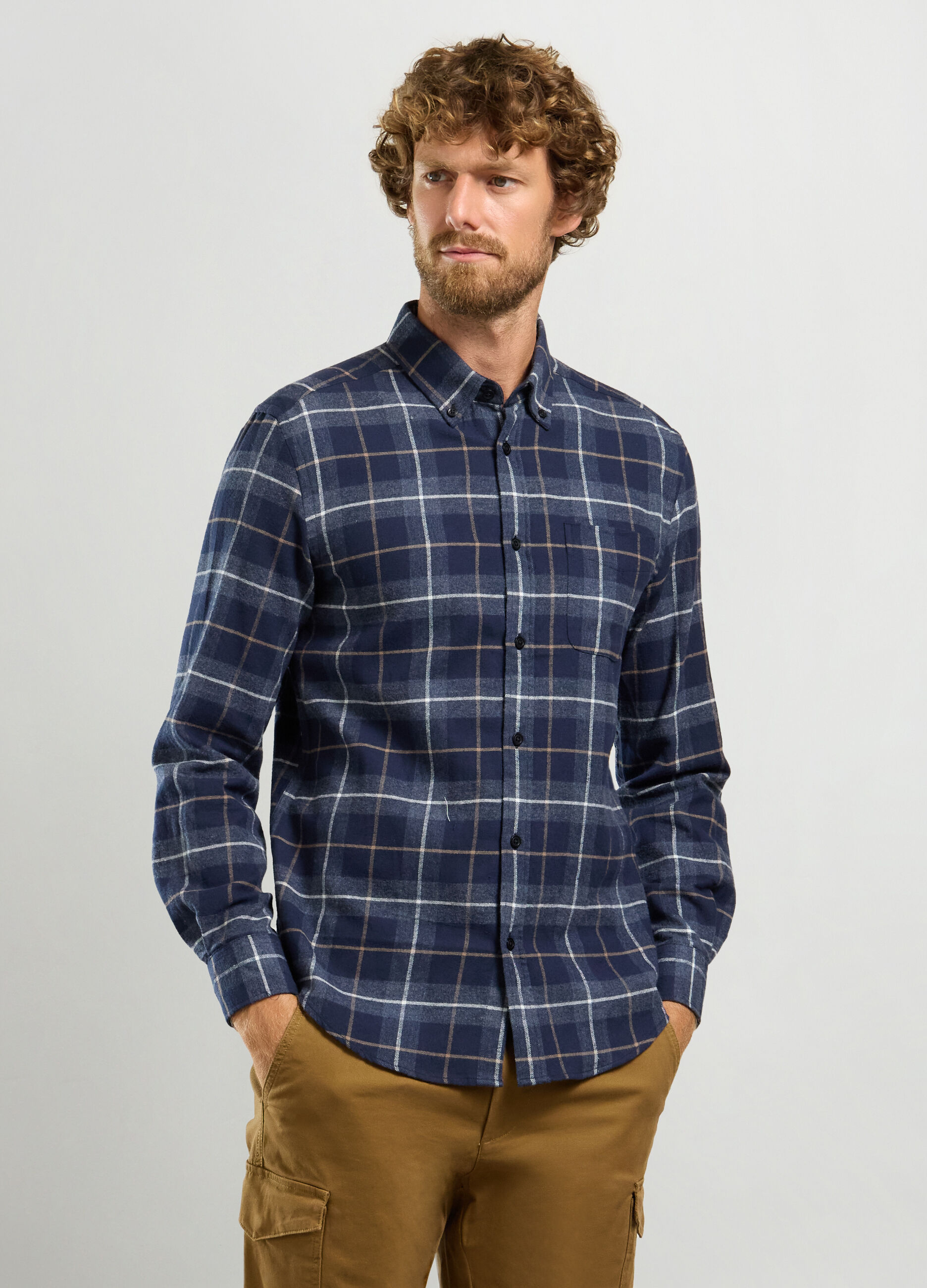 Camicia regular fit con colletto button down in flanella uomo_0