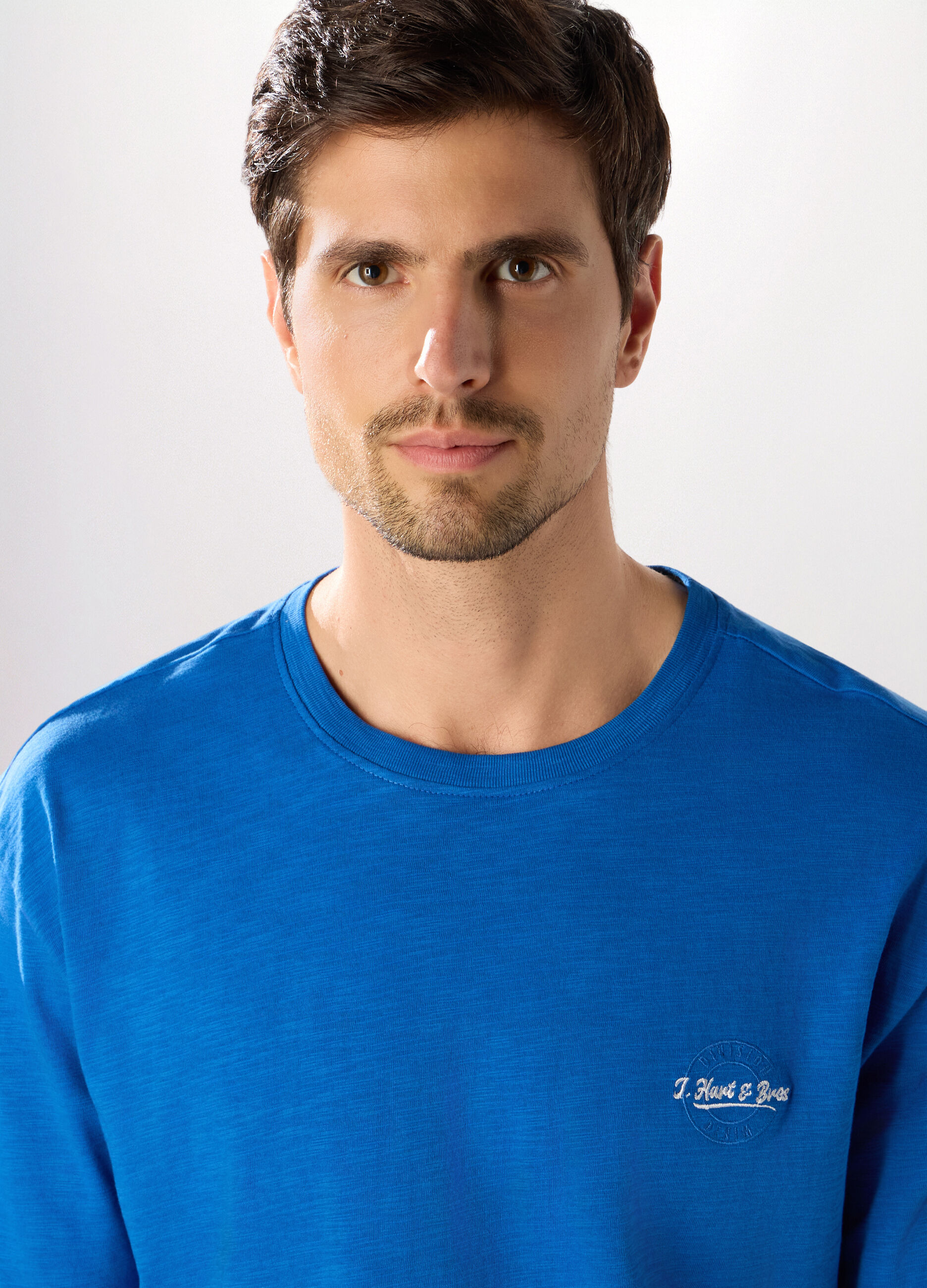 T-shirt girocollo in puro cotone fiammato uomo_2