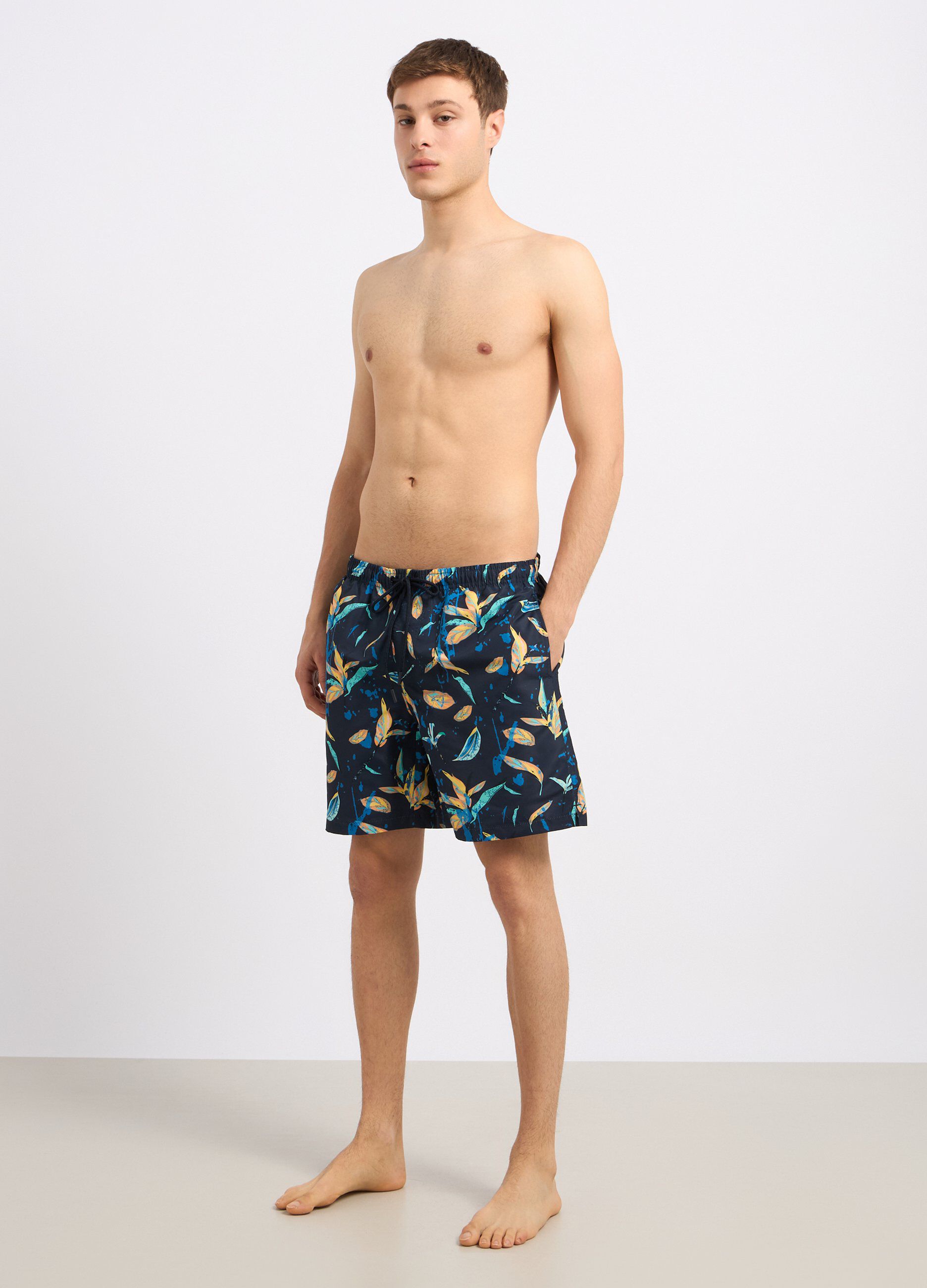 Costume shorts con stampa uomo_0