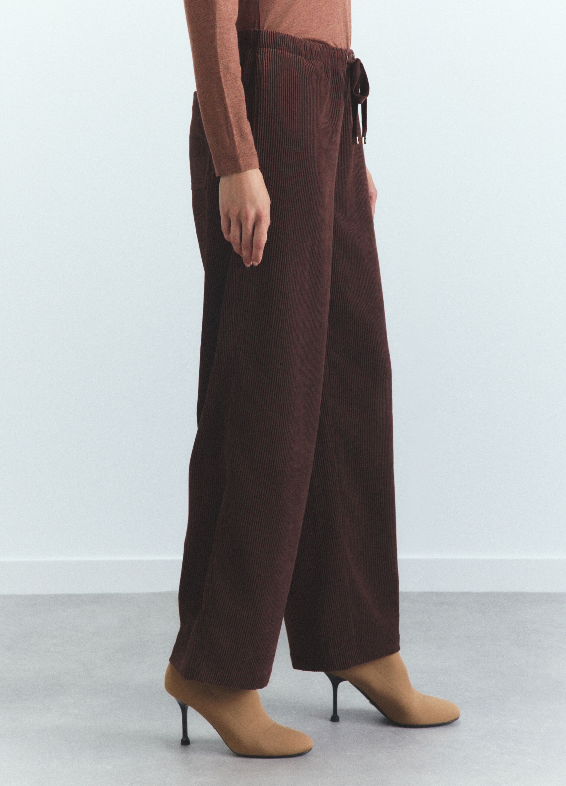 Jogger Fit Regular in costina di velluto donna_3