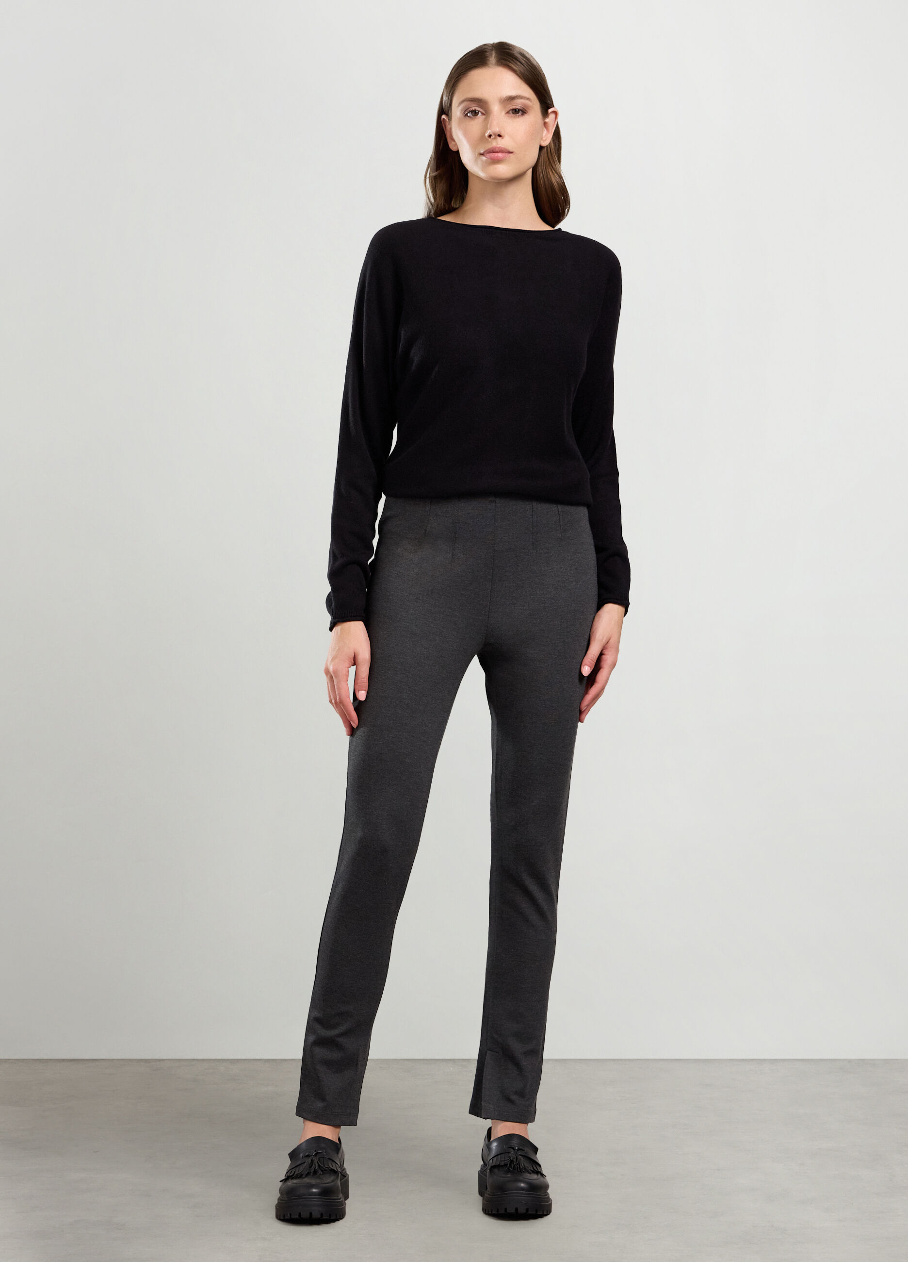 Pantaloni in punto Milano donna_0