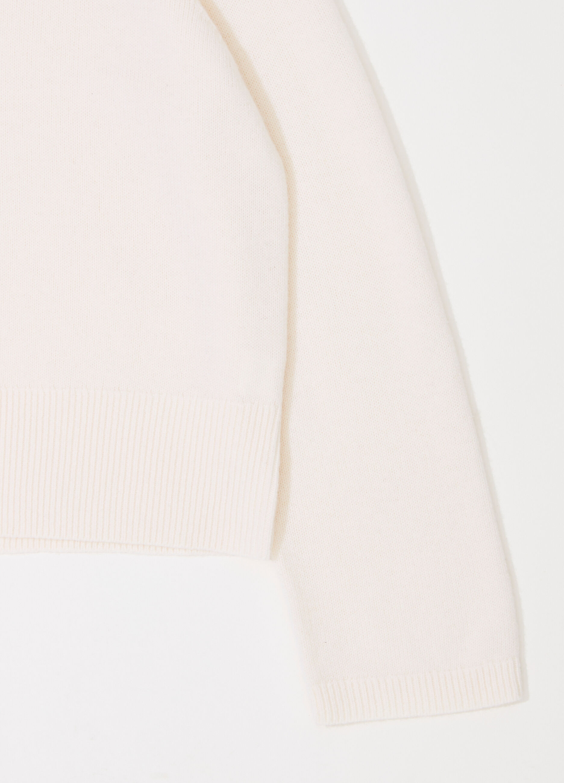 Maglione in pura lana a girocollo donna_6