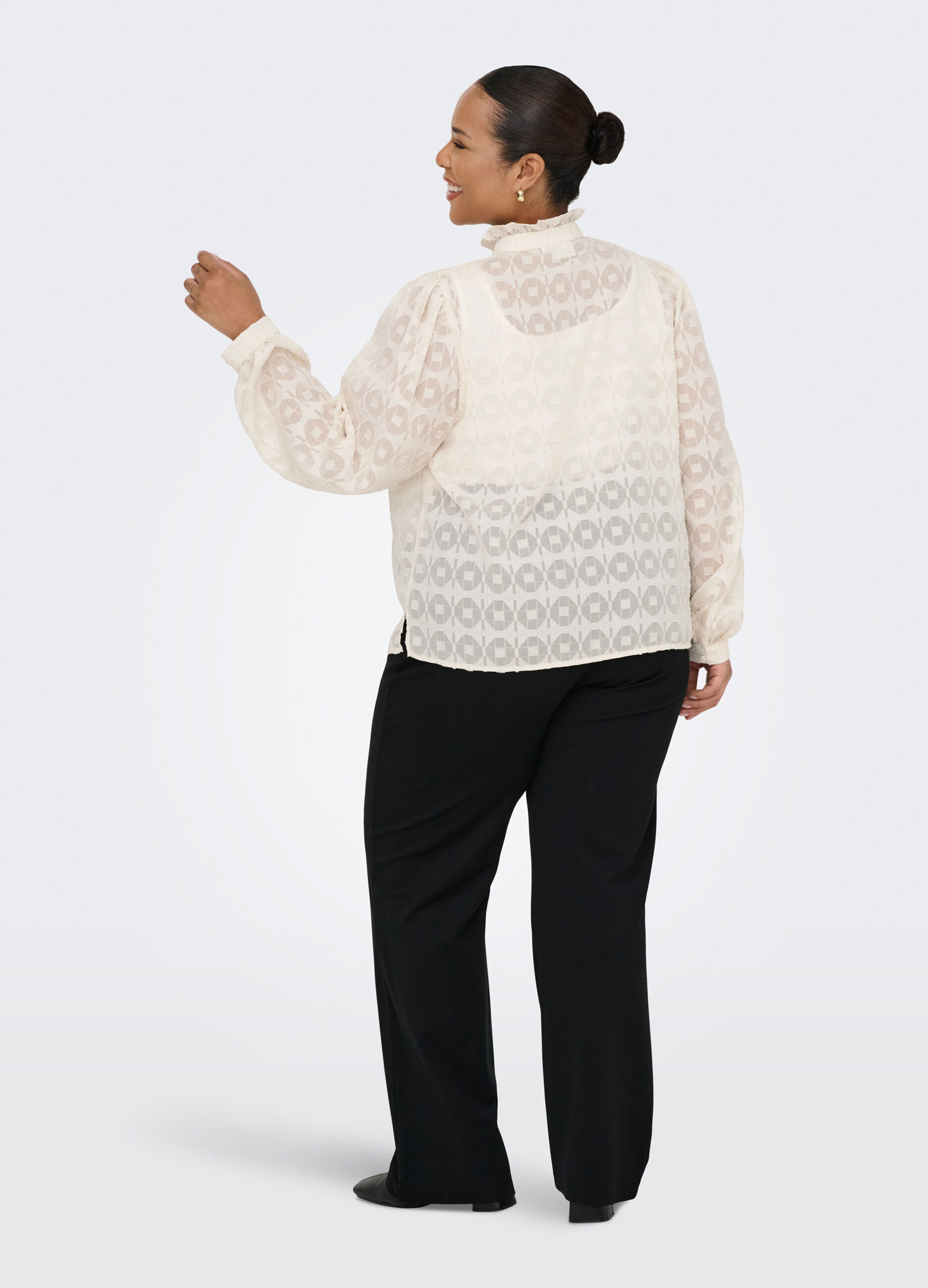 Camicia a maniche lunghe con colletto alla francese_1