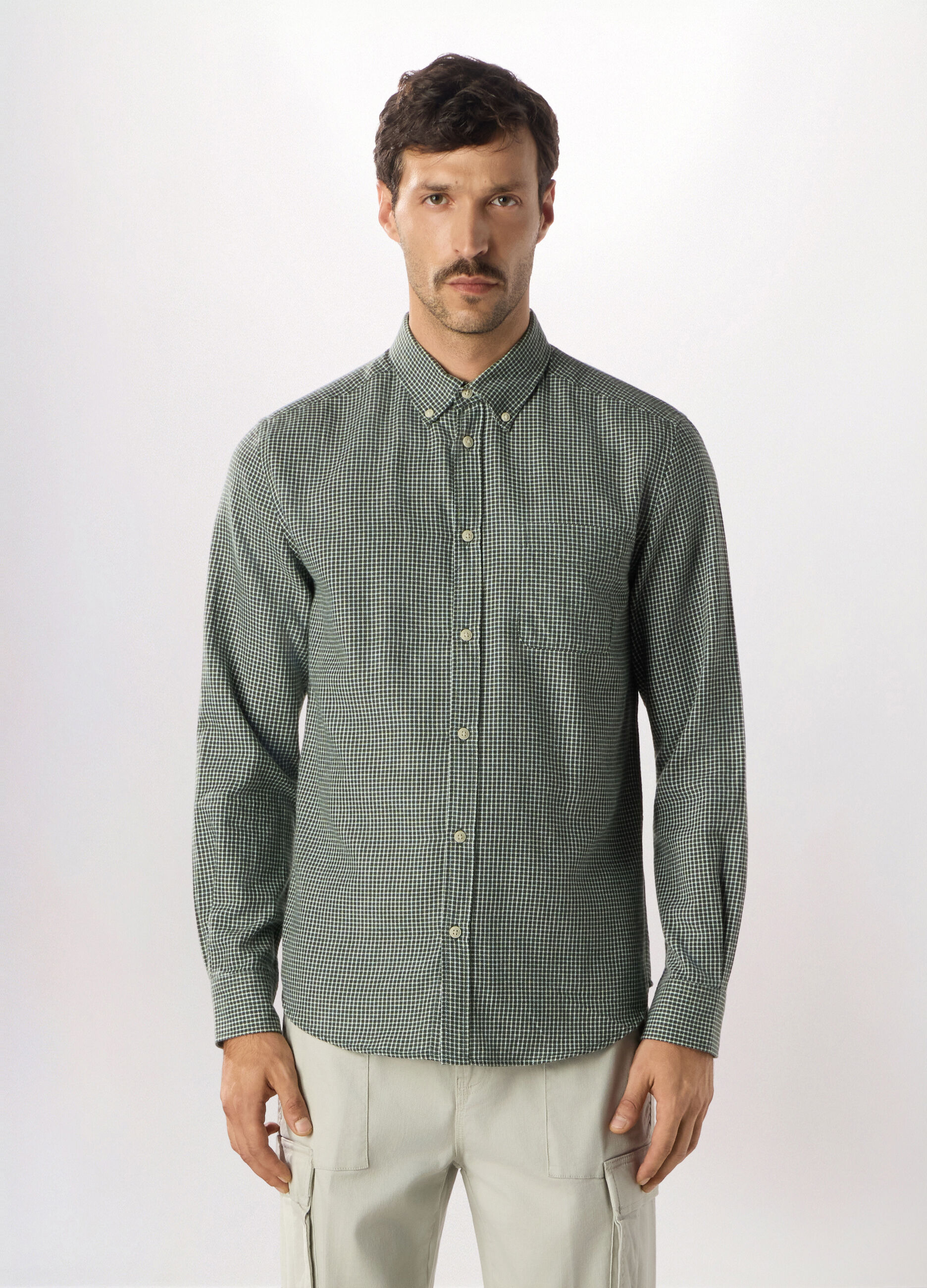 Camicia regular button-down a quadretti uomo_0