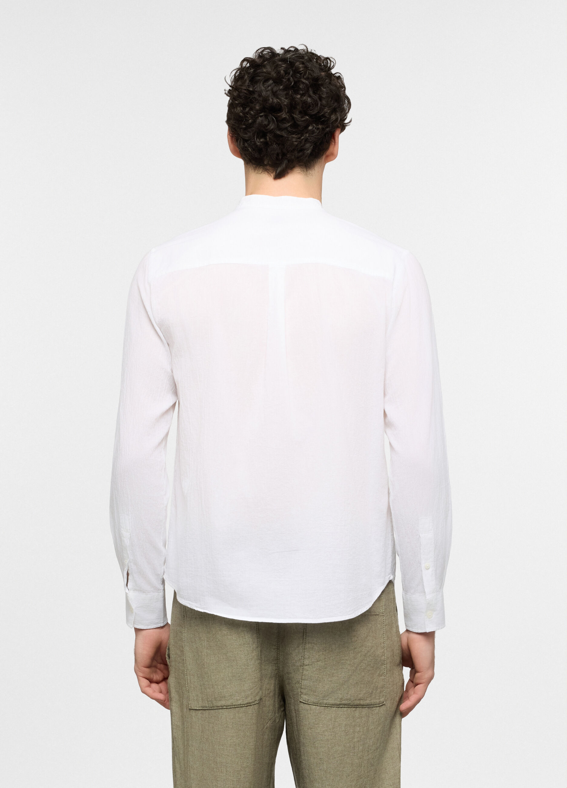 Camicia regular fit con collo coreano in cotone uomo_1