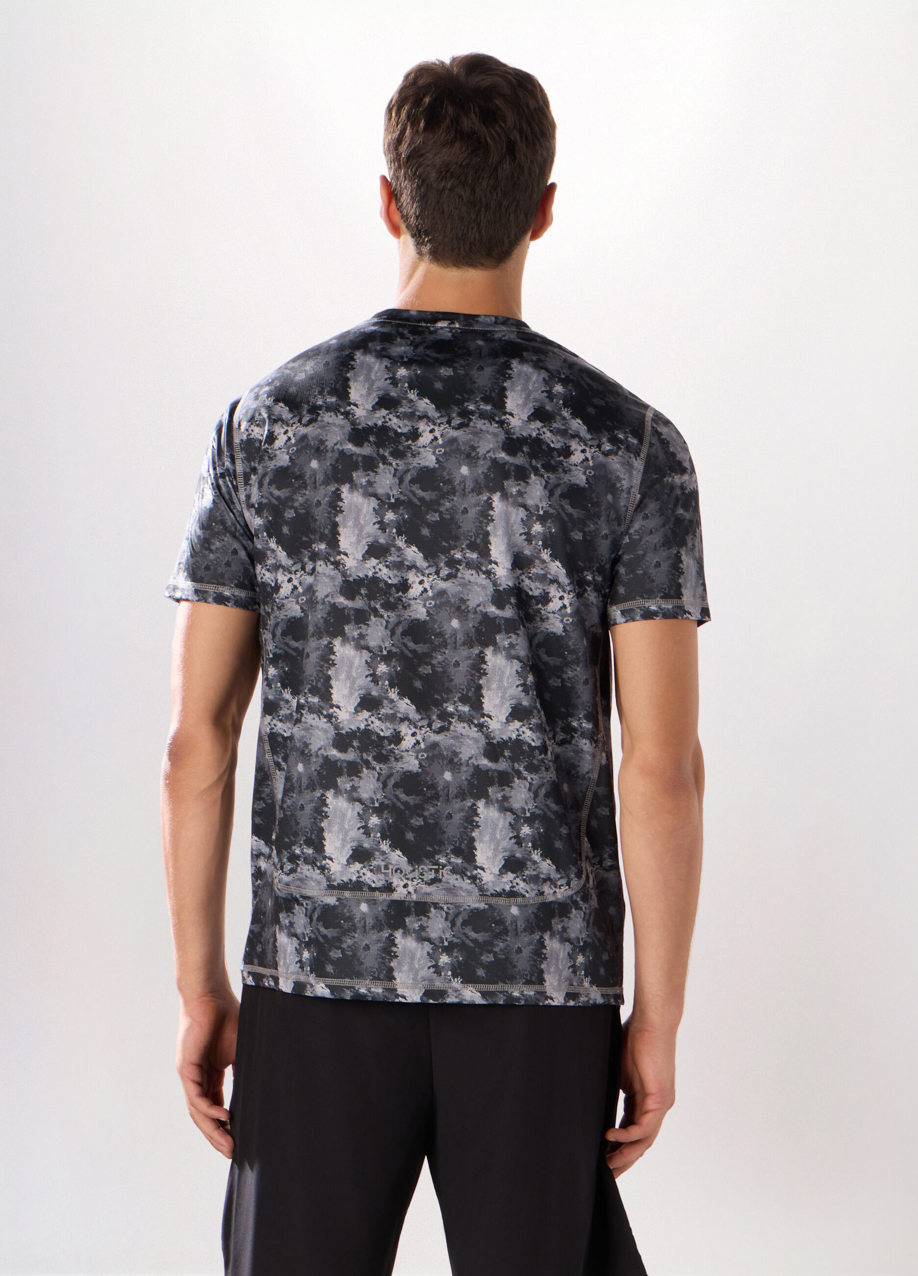T-shirt sportiva con stampa uomo_1