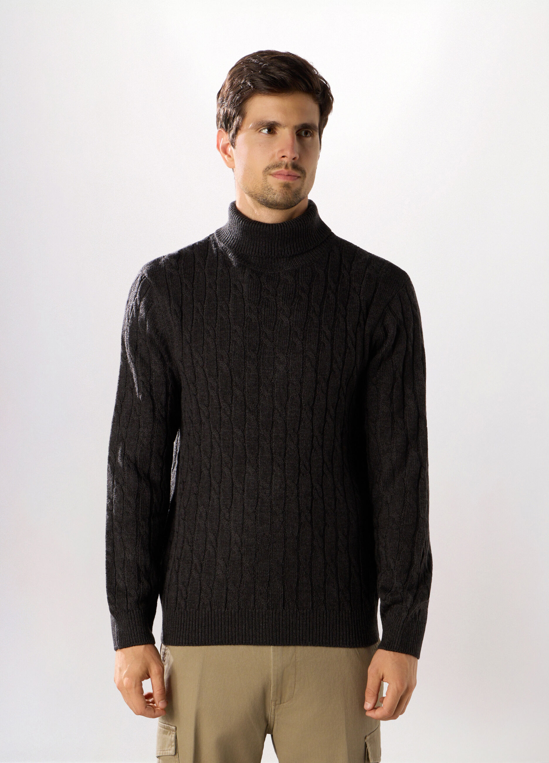 Maglione dolcevita a trecce uomo_0