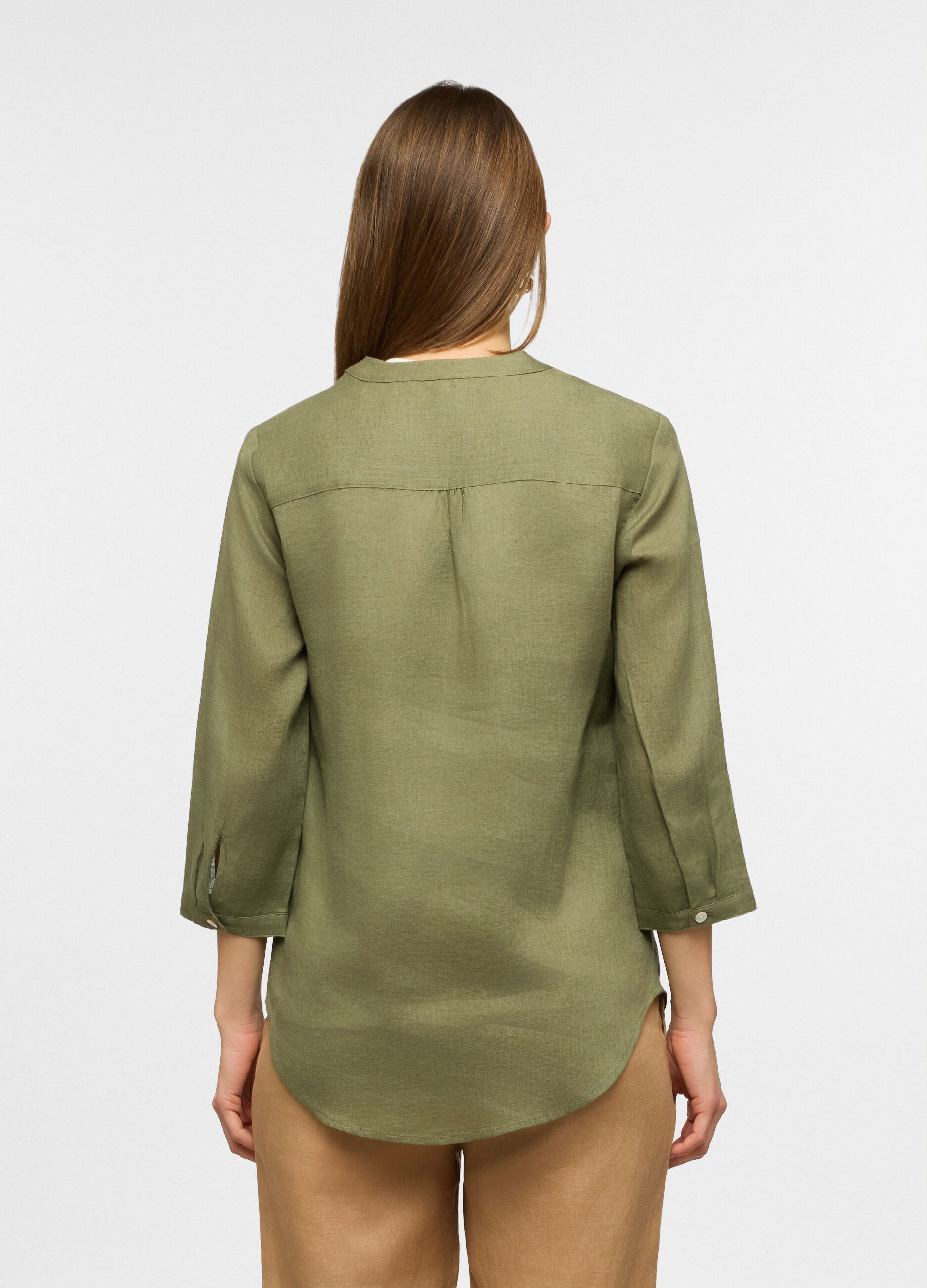 Camicia fit regular con collo coreano in puro lino donna_1