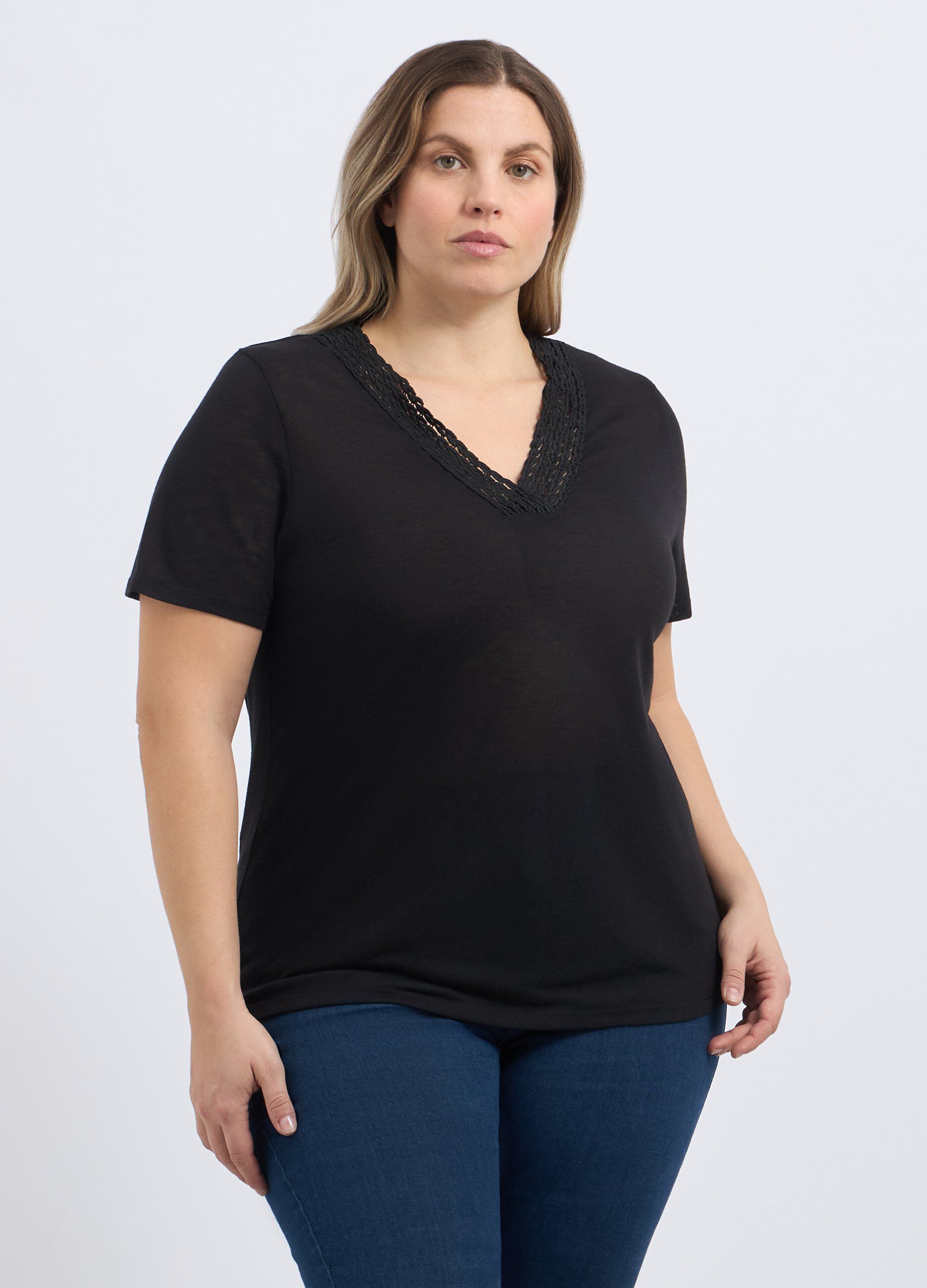 T-shirt con collo lavorato donna curvy_0