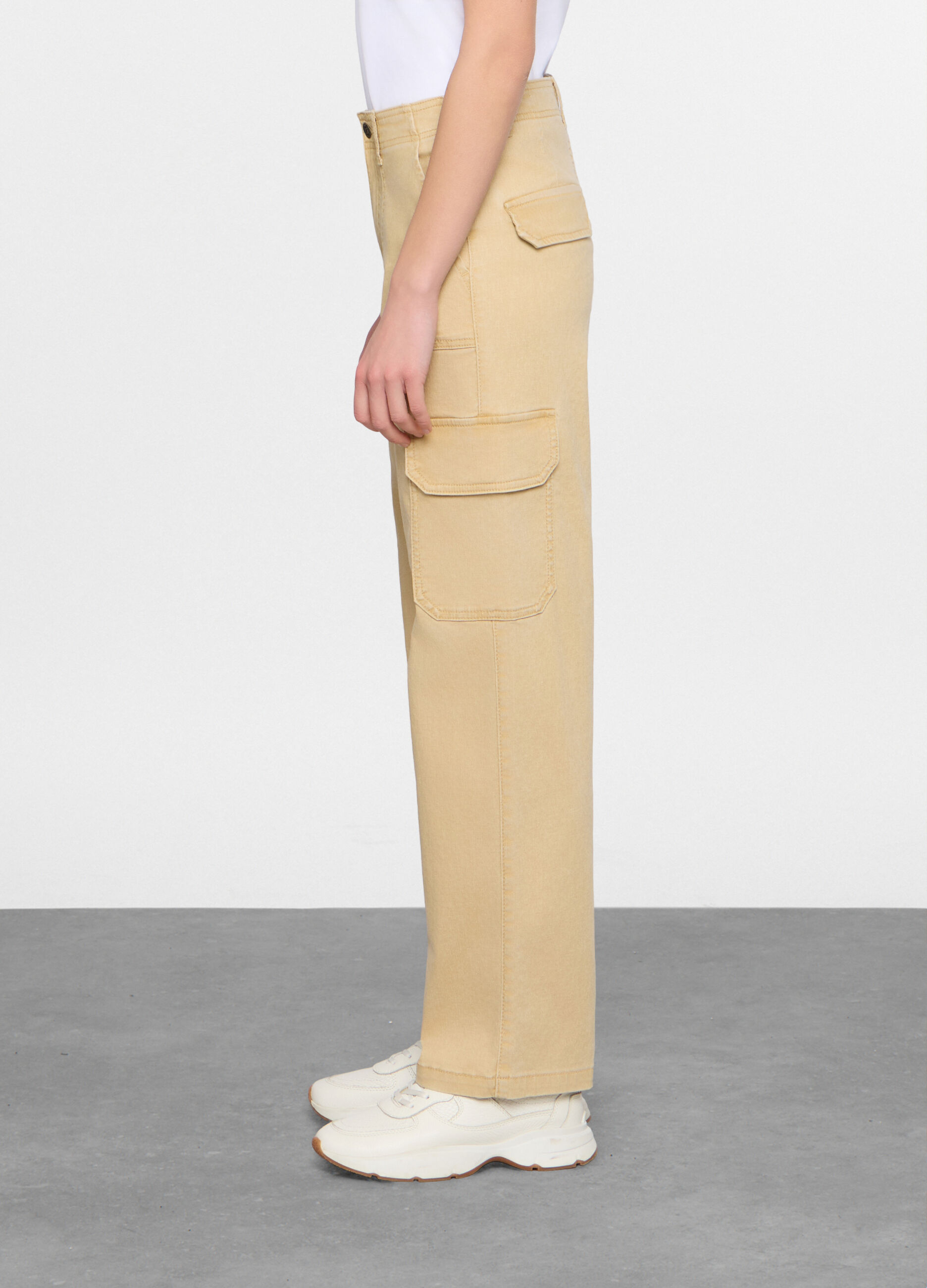 Pantaloni fit Cargo in cotone trattato donna_1