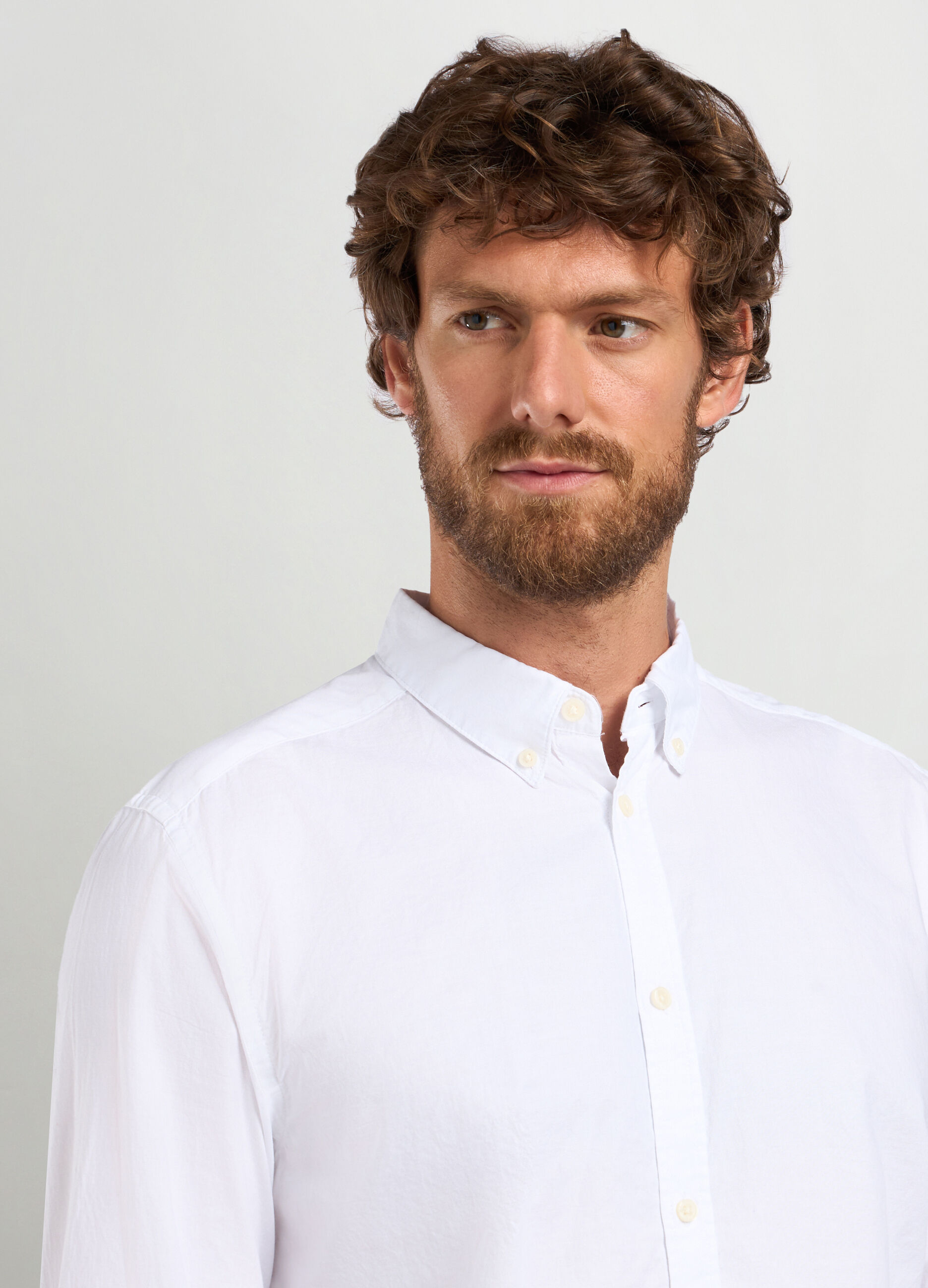 Camicia regular fit colletto button down in puro cotone uomo_2