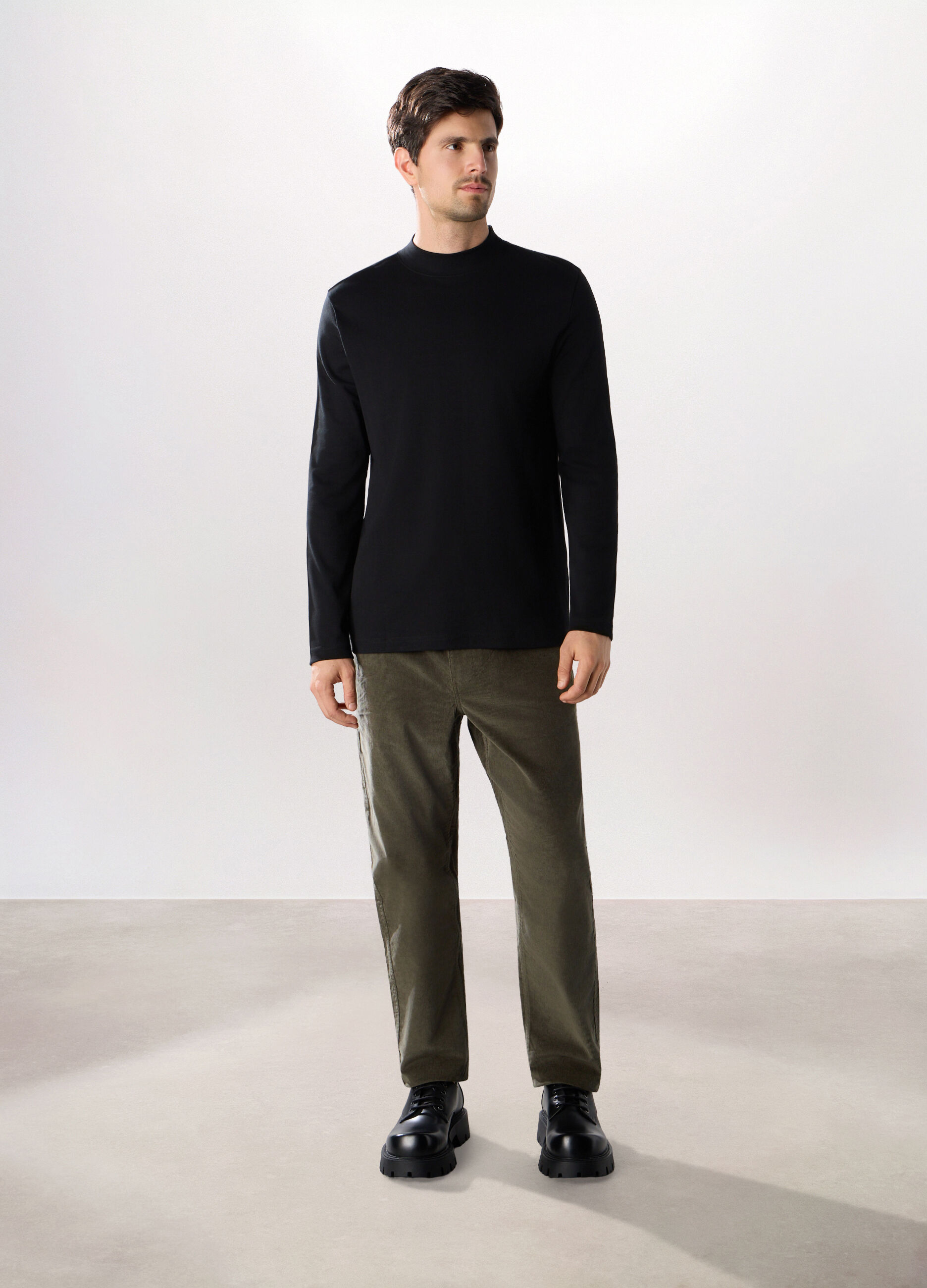 Pantalone in velluto a coste di cotone stretch uomo_0