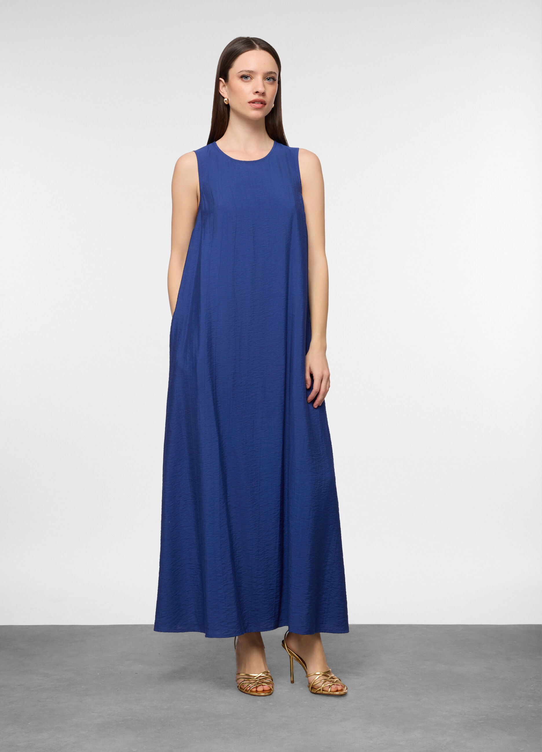Vestito lungo smanicato fit over donna_0