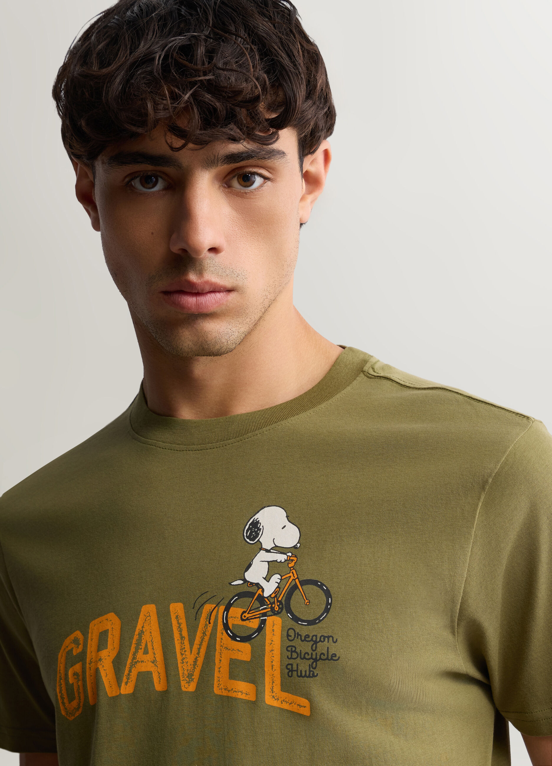 T-shirt girocollo in cotone con stampa Peanuts uomo