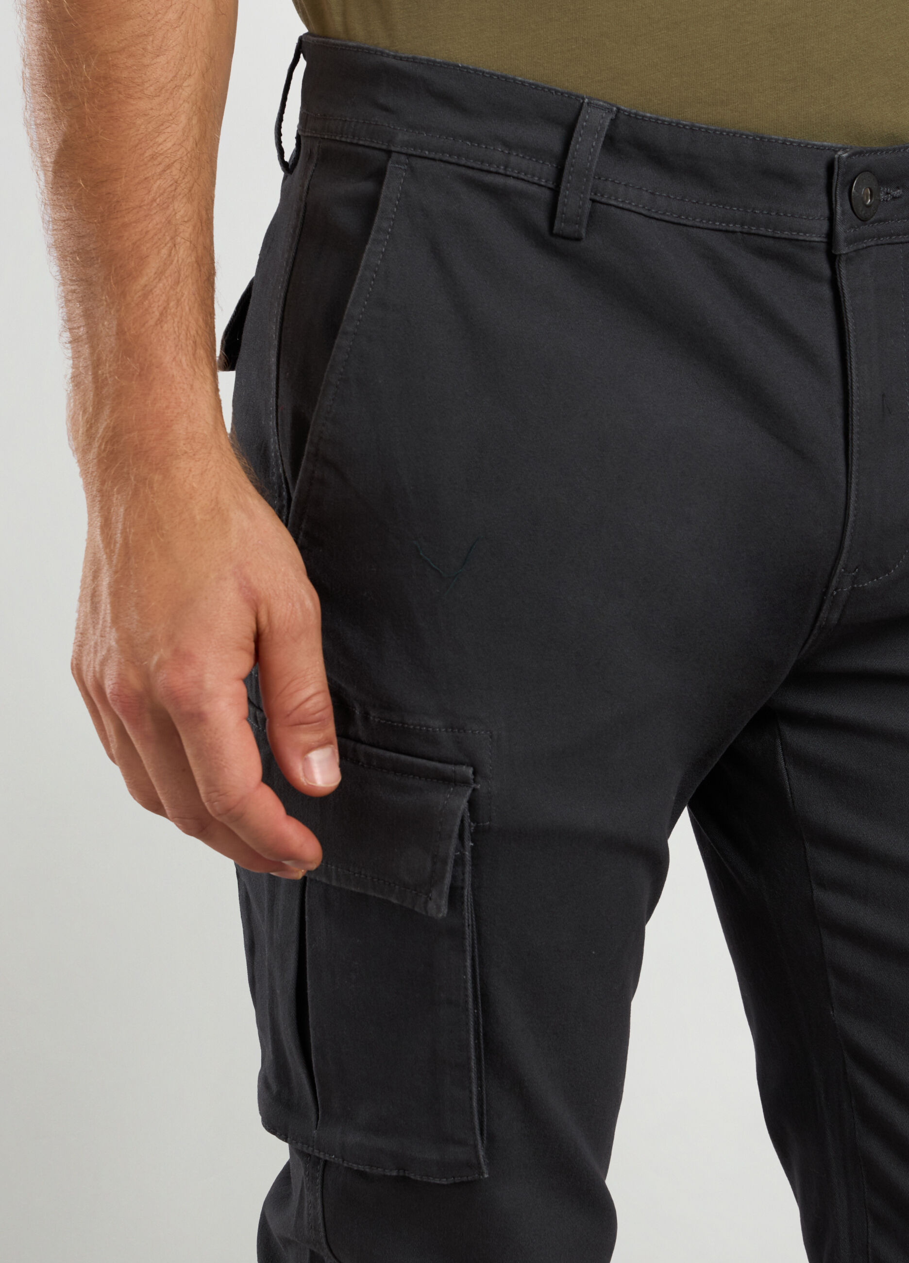 Pantaloni cargo slim fit in cotone stretch uomo_2