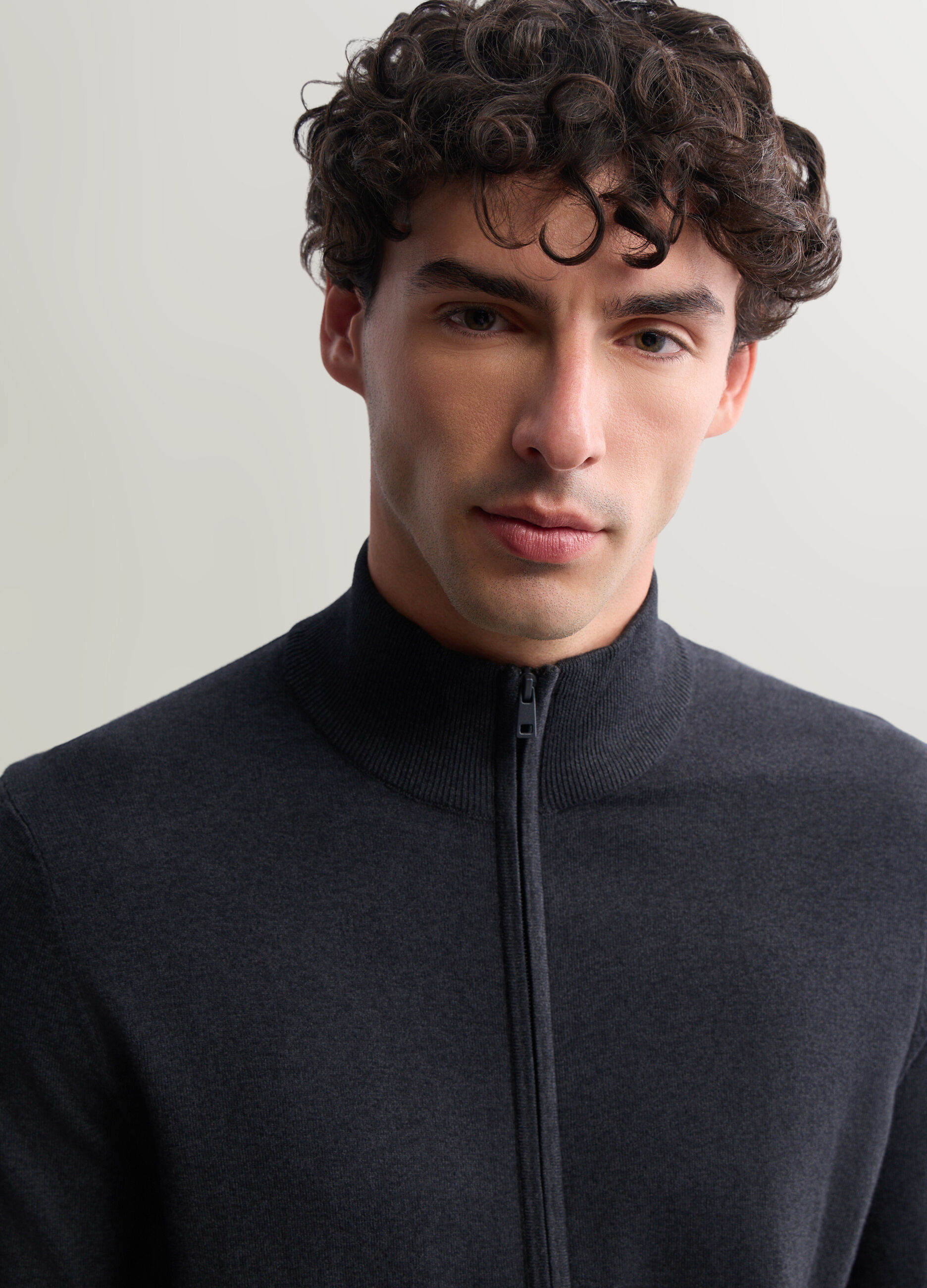 Cardigan in misto cotone con zip uomo