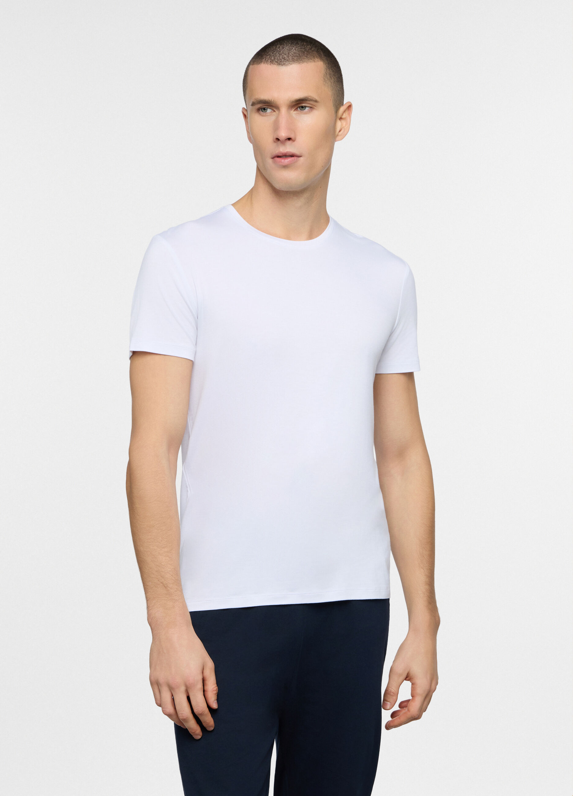 T-shirt girocollo in viscosa di bamb&ugrave; uomo