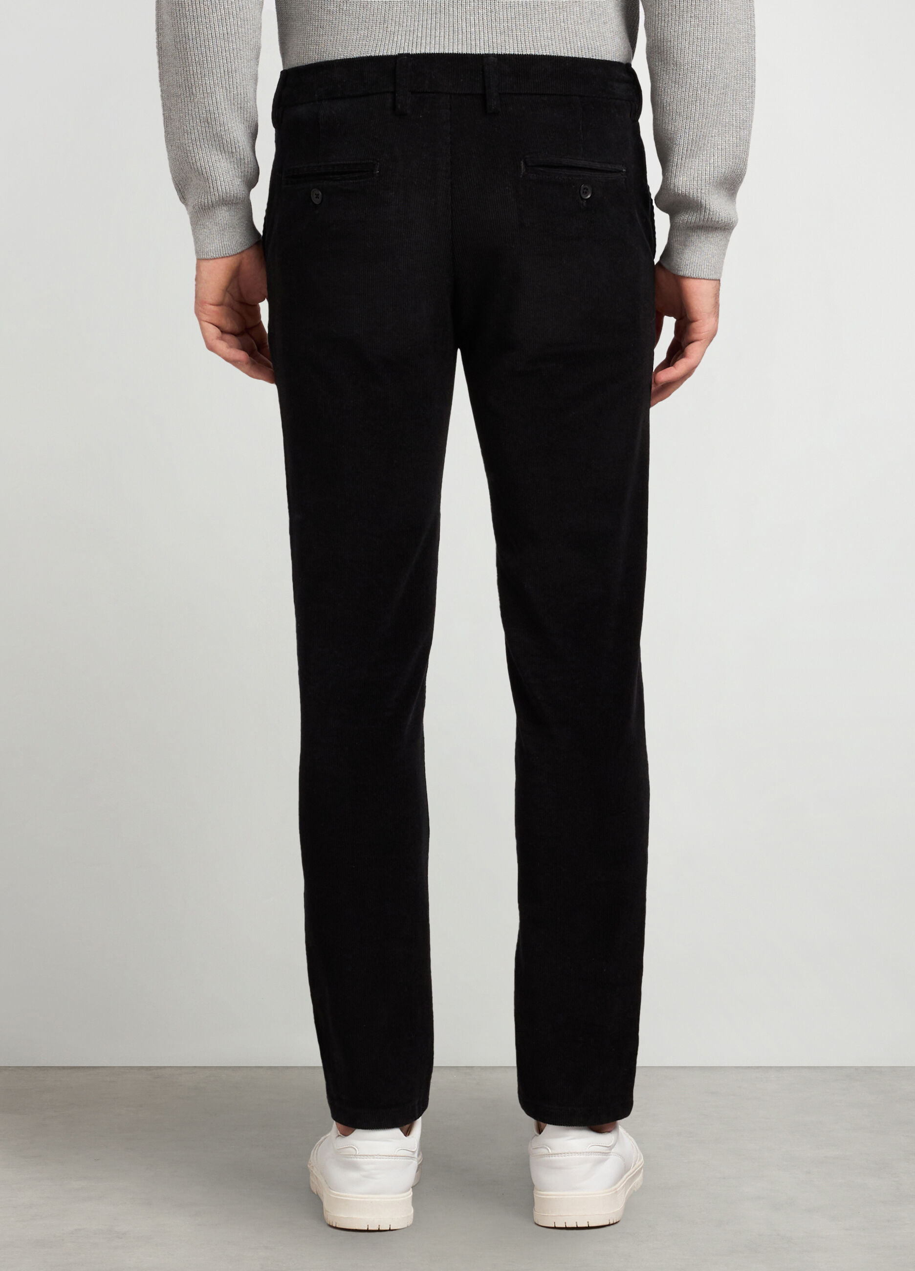Pantaloni chino slim fit in velluto a coste uomo_1