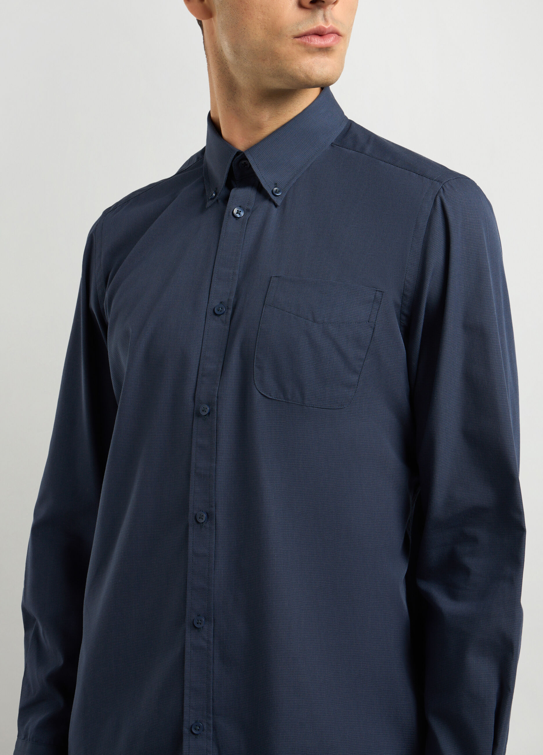Camicia regular fit colletto button down in misto cotone_2