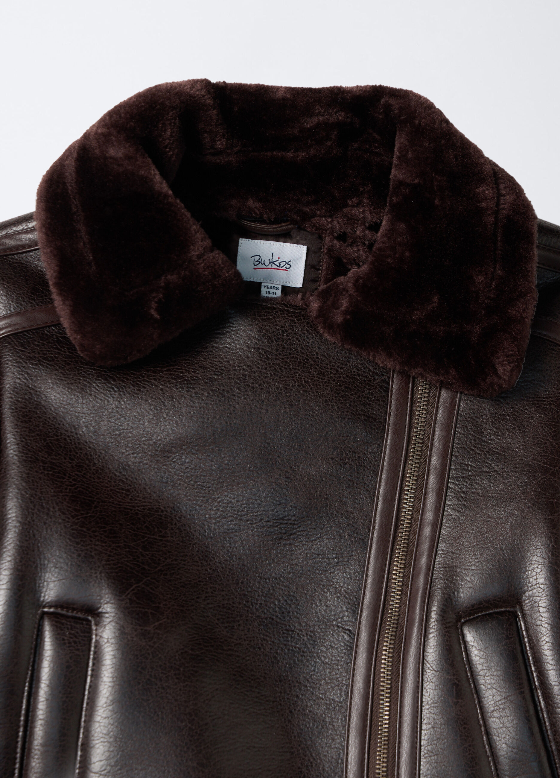 Giacca in eco pelle fit over ragazza_2