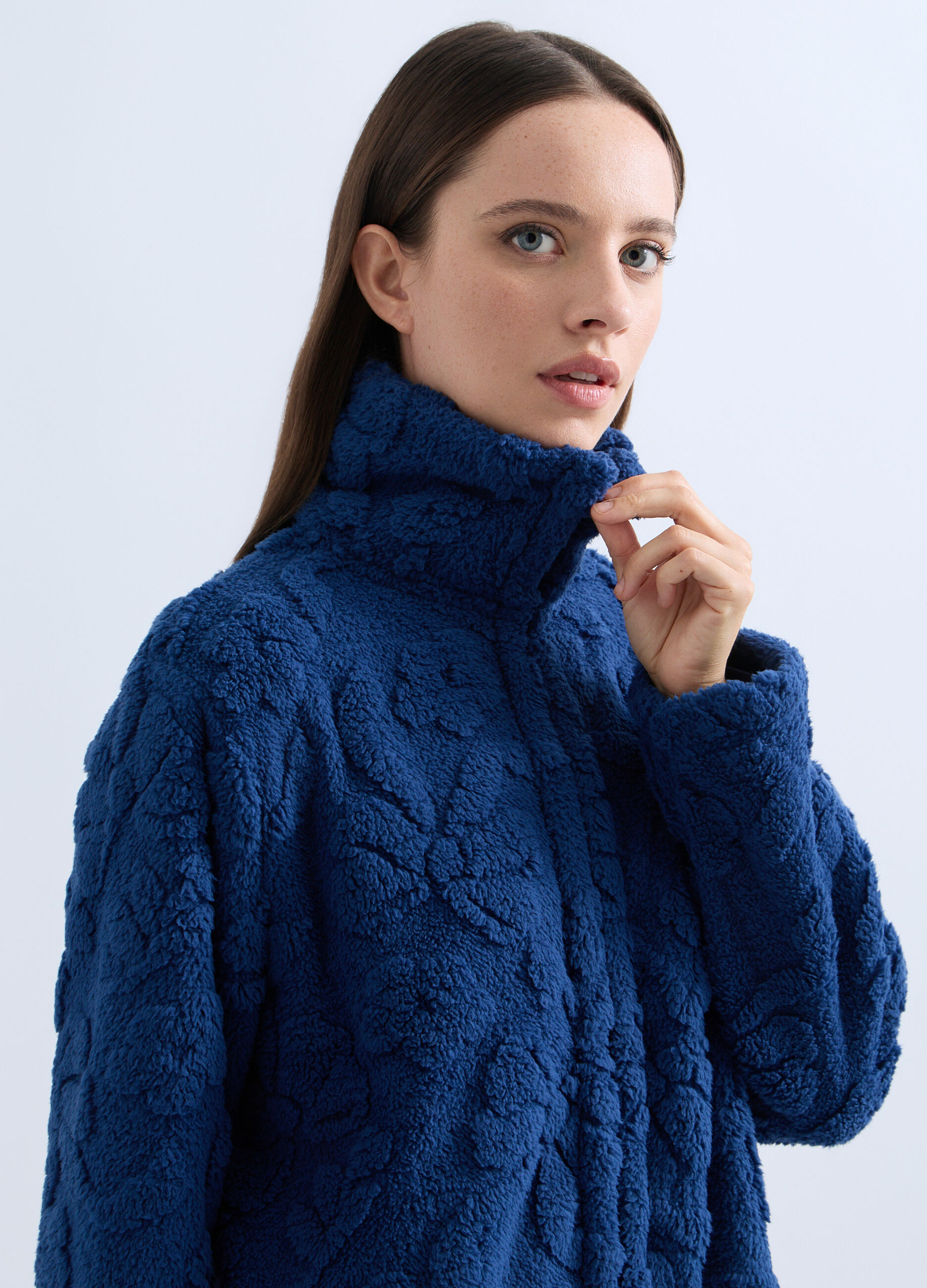 Vestaglia corta in eco fur donna_2