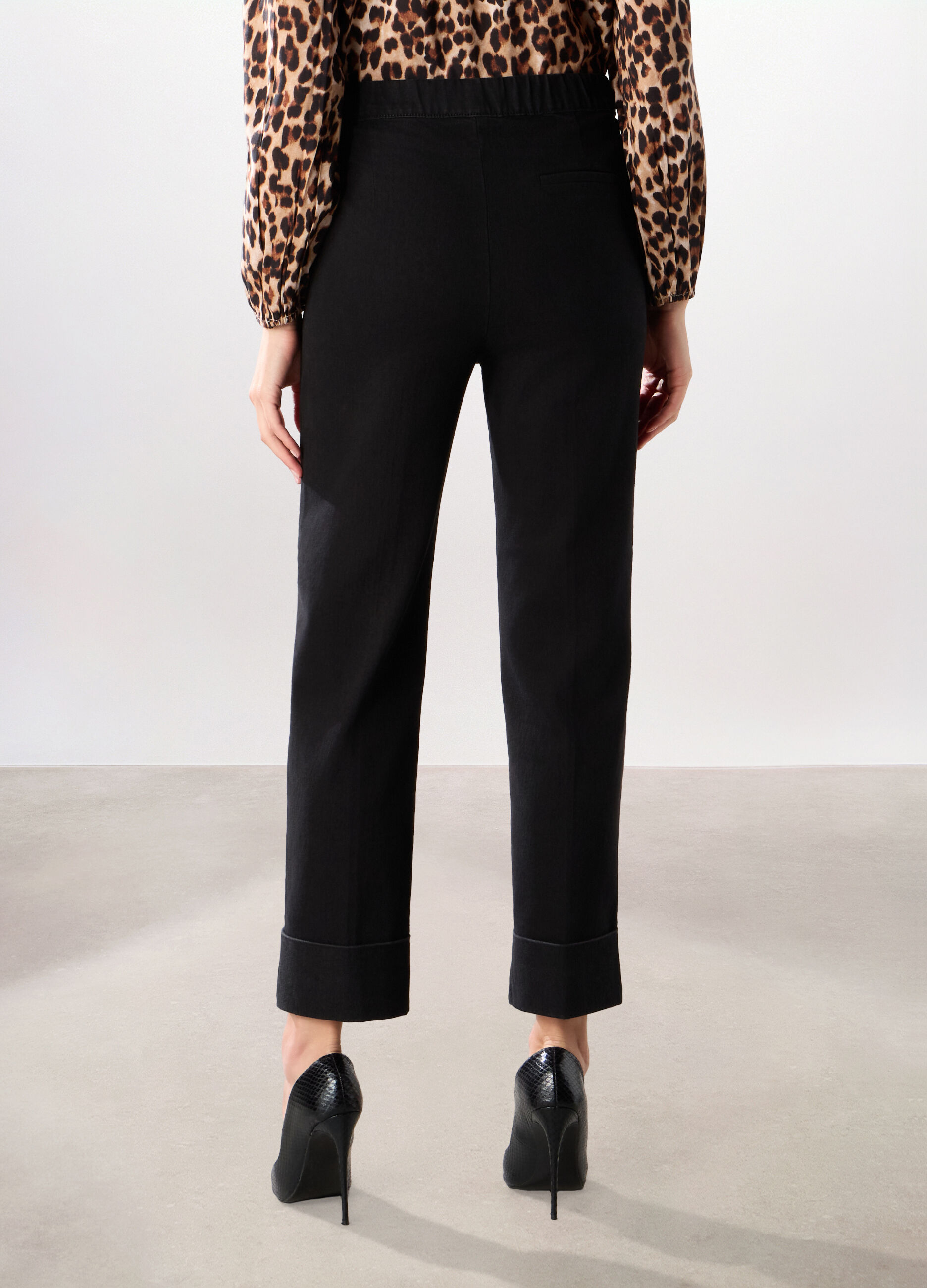 Pantalone chino in denim stretch donna_1
